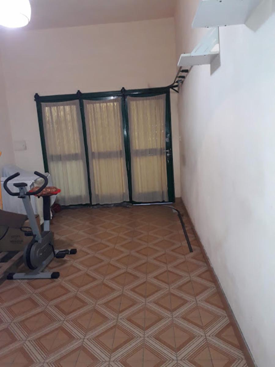 MUY BUENA PROPIEDAD PARA DOS FAMILIAS APTO CREDITO — foto 3