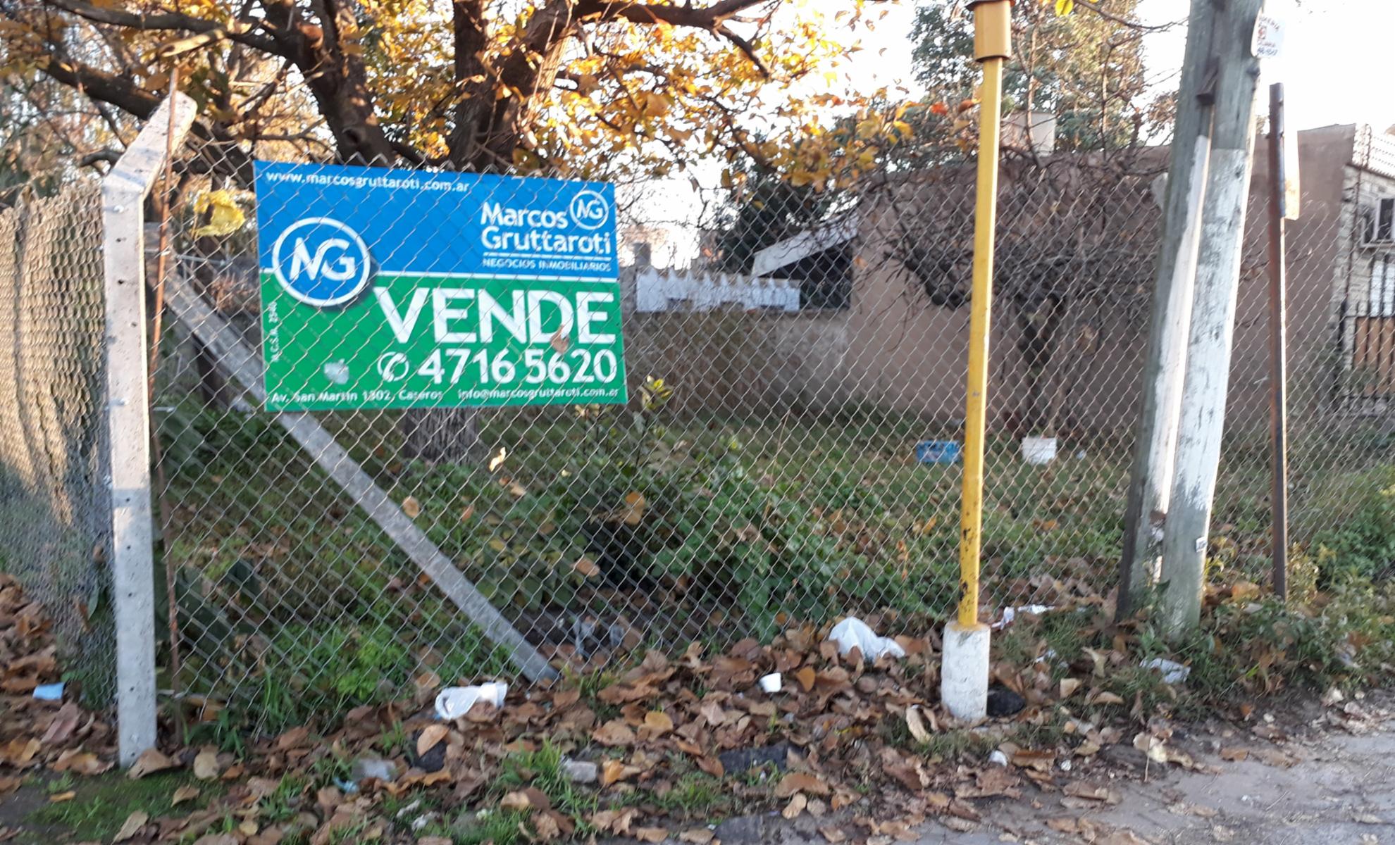 EXCELENTE LOTE COMERCIAL A LA ENTRADA DEL BARRIO ALTOS DE PODESTA - 1