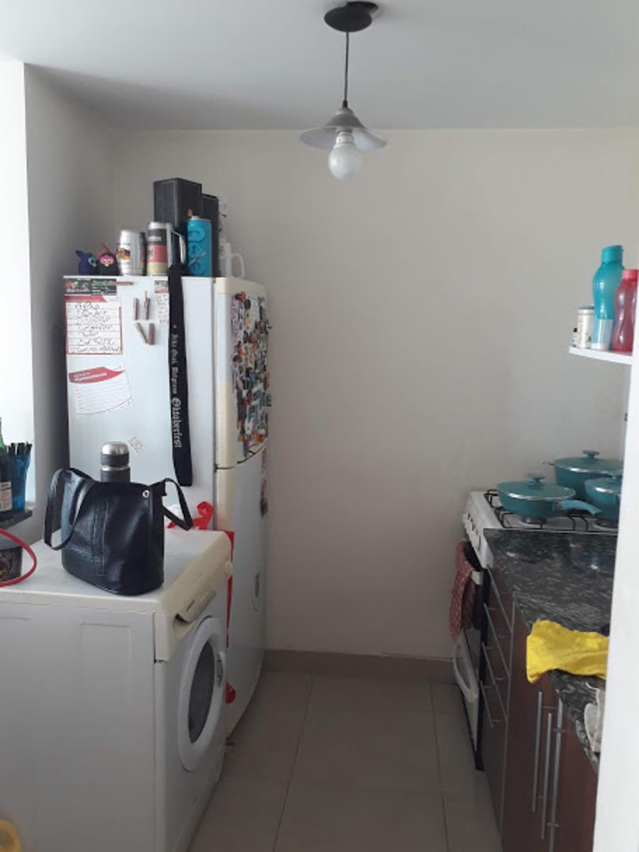 EXCELENTE DEPARTAMENTO DE DOS AMBIENTES EN SANTOS LUGARES — foto 4