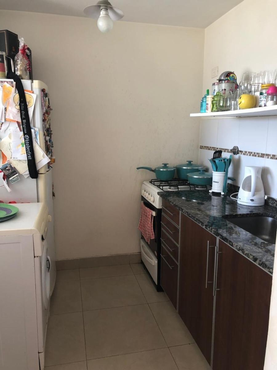 EXCELENTE DEPARTAMENTO DE DOS AMBIENTES EN SANTOS LUGARES — foto 8