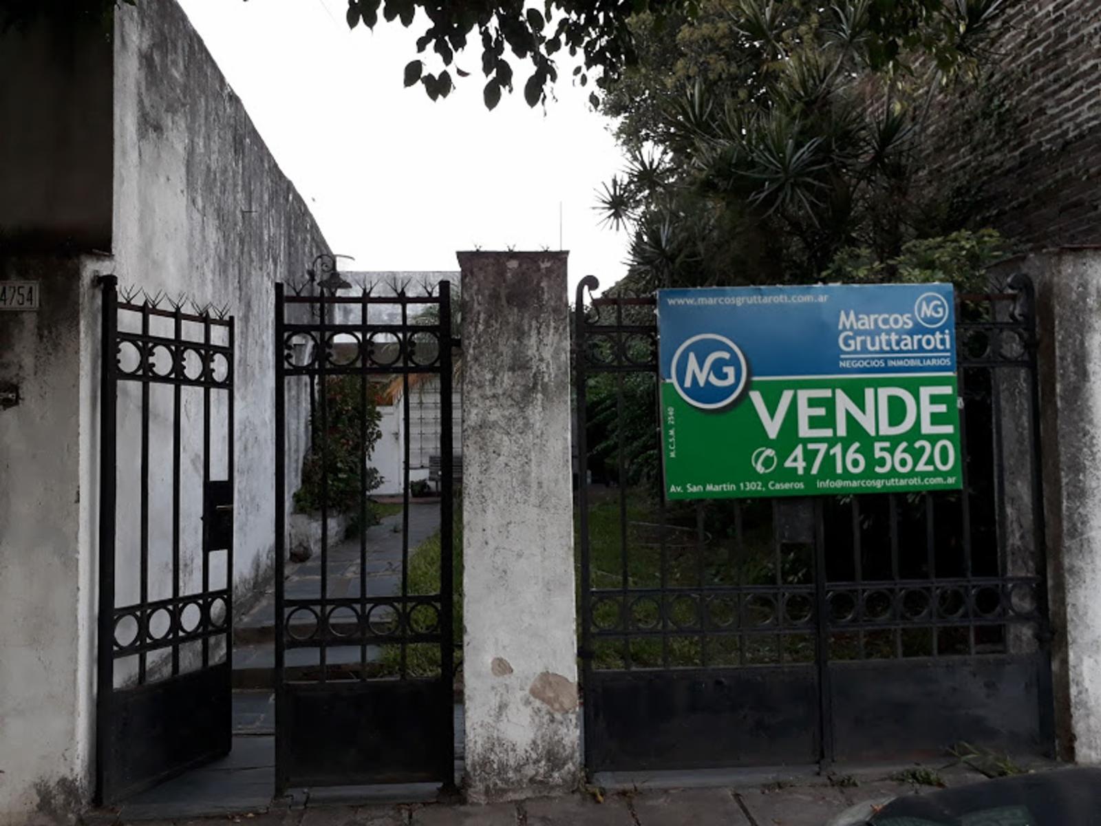 MUY BUENA CASA DE 3 AMBIENTES CON LOCAL — foto 2