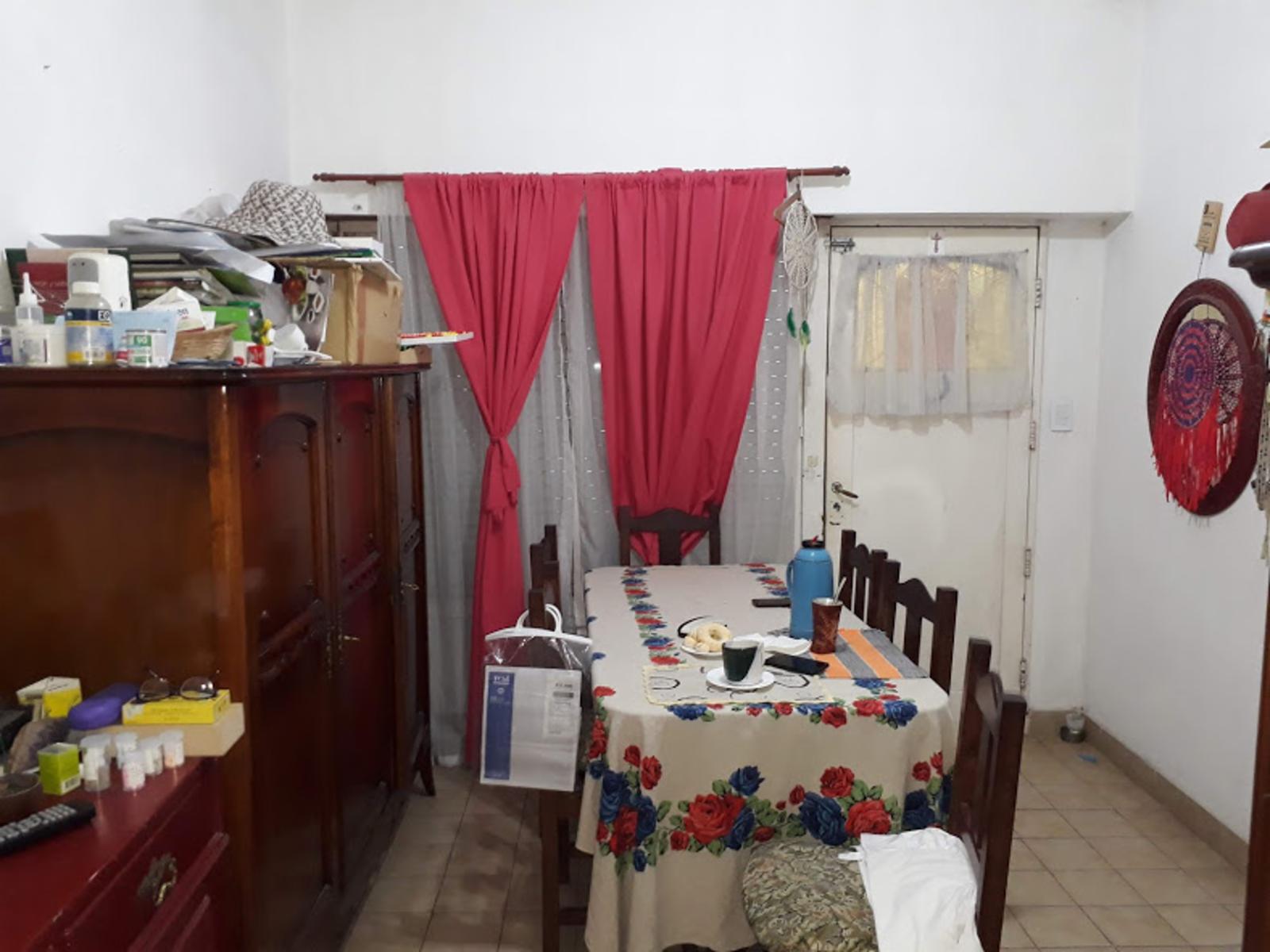 MUY BUENA CASA DE 3 AMBIENTES CON LOCAL — foto 6