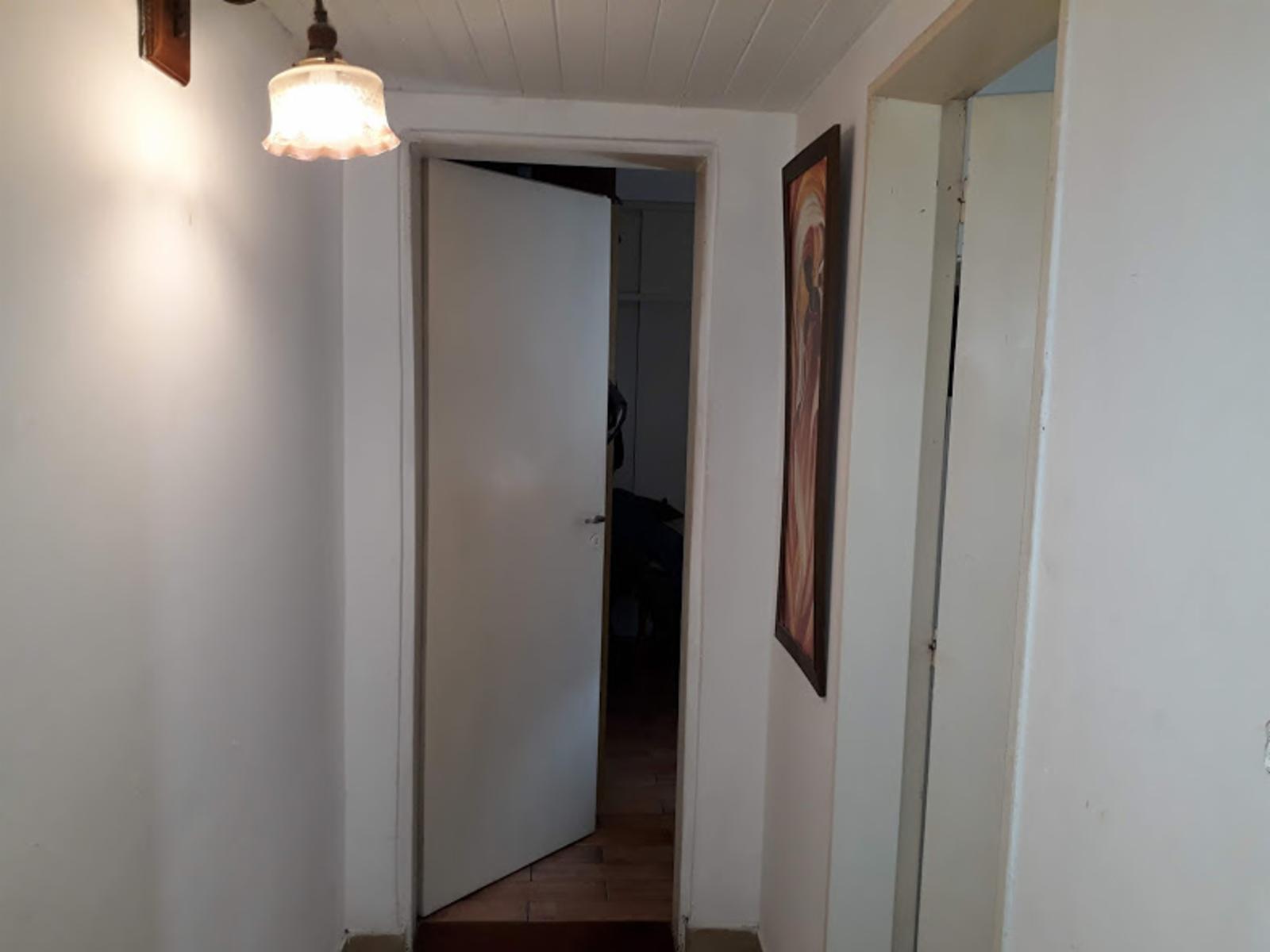 MUY BUENA CASA DE 3 AMBIENTES CON LOCAL — foto 9