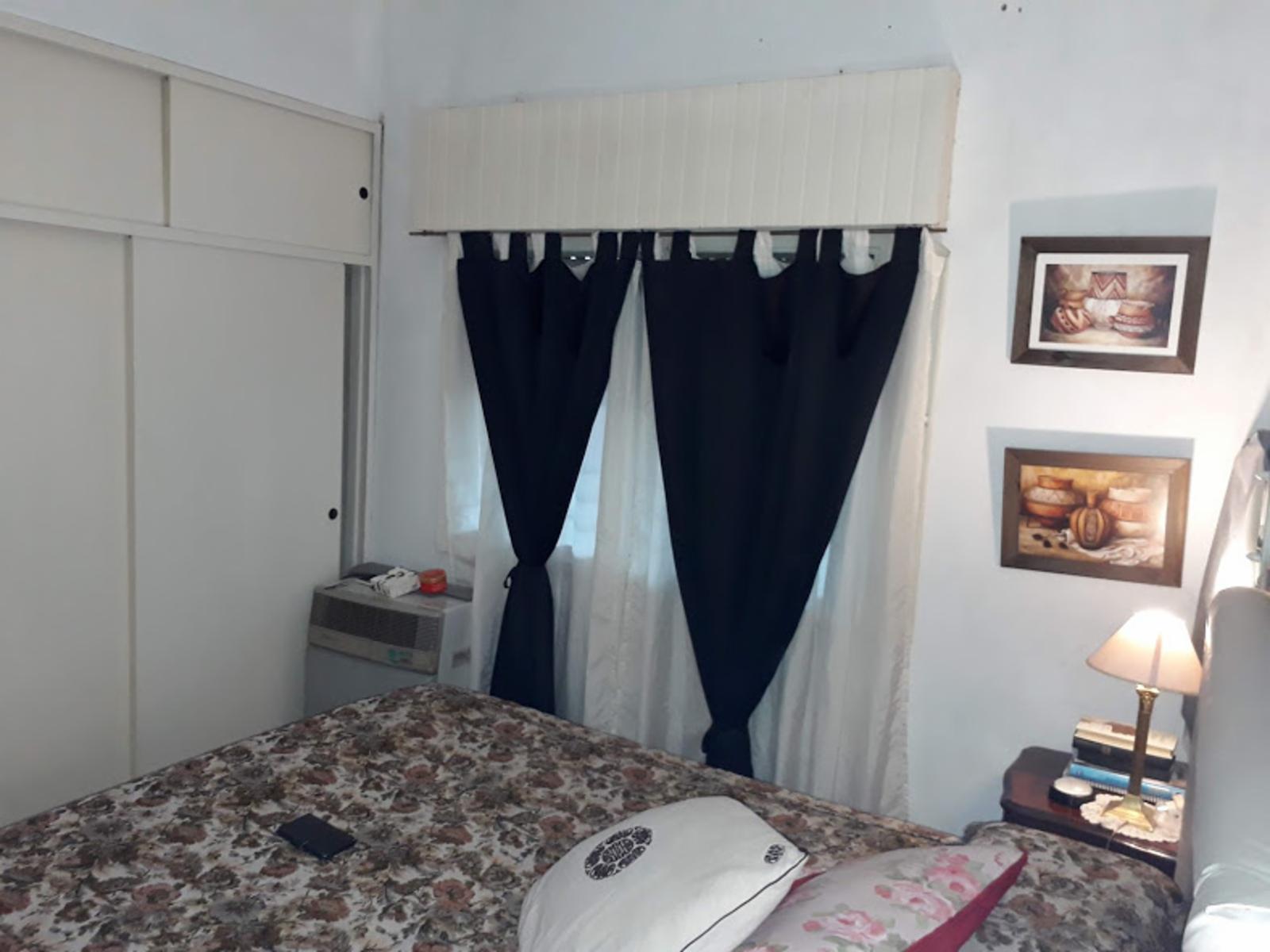 MUY BUENA CASA DE 3 AMBIENTES CON LOCAL — foto 10