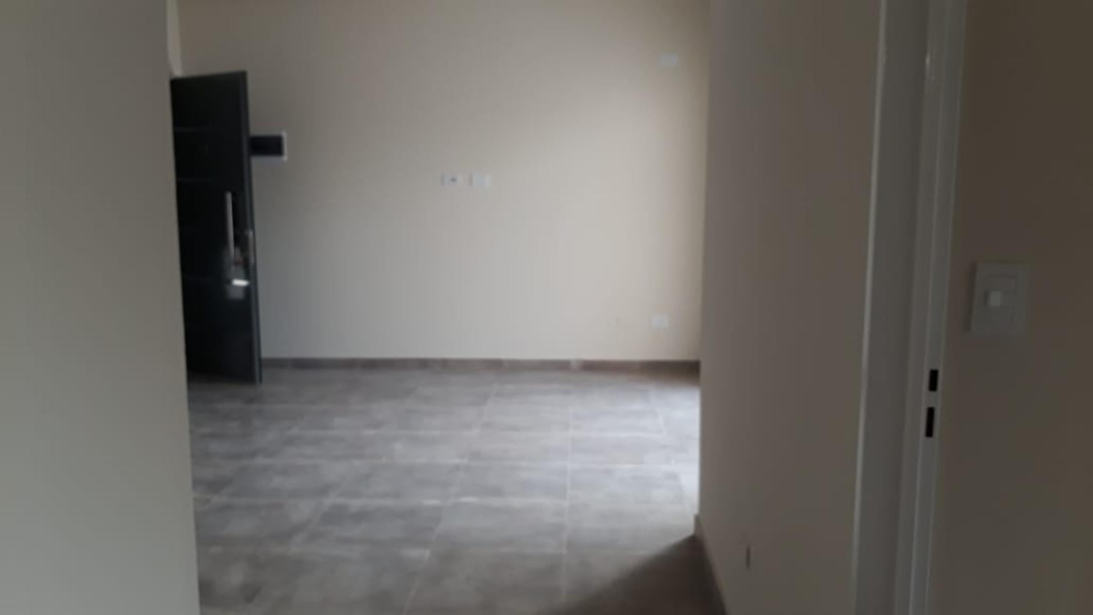DEPARTAMENTO A ESTRENAR DE 3 AMBIENTES A DOS CUADRAS DE LA ESTACIÓN CON COCHERA — foto 3