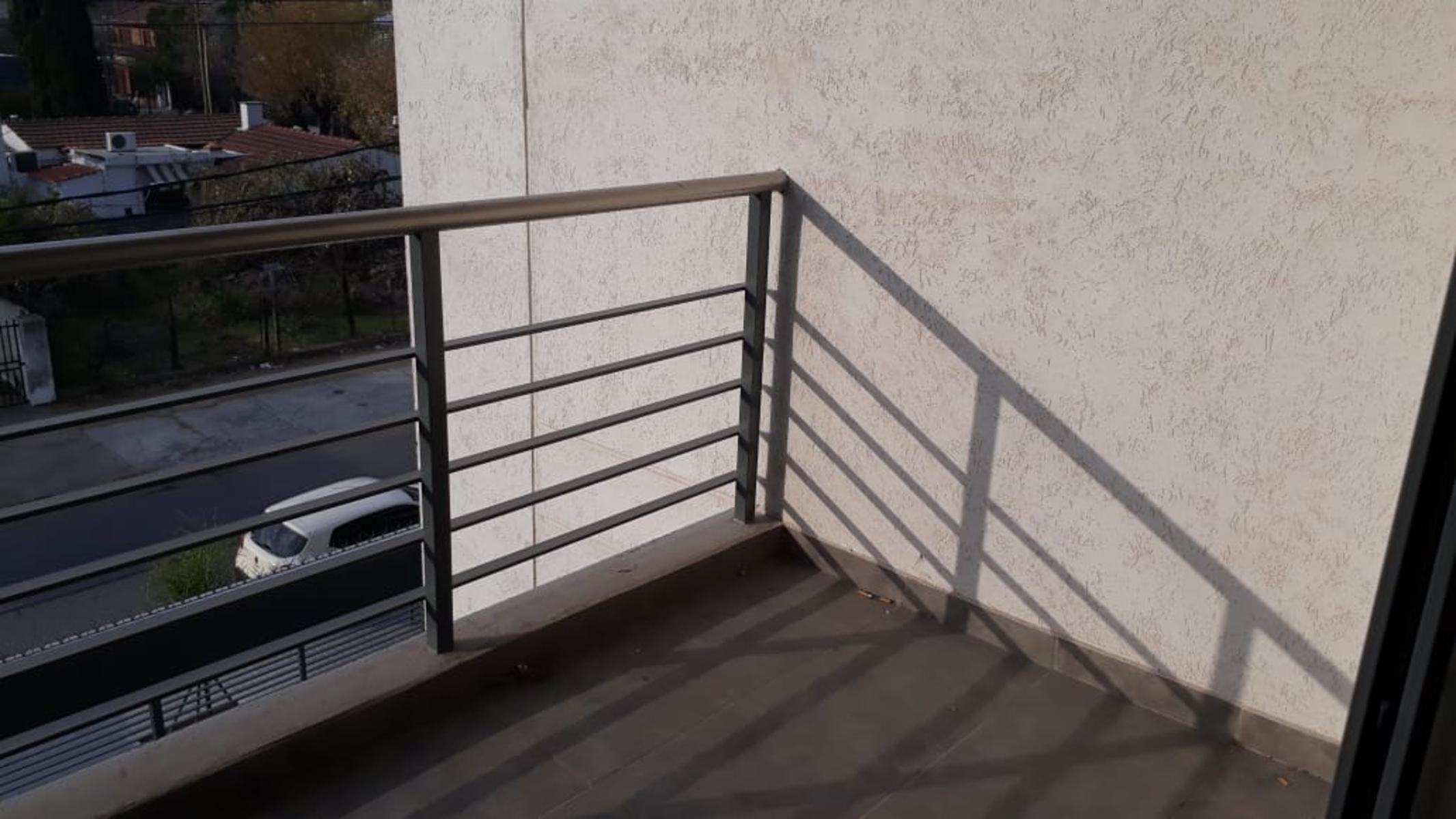 DEPARTAMENTO A ESTRENAR DE 3 AMBIENTES A DOS CUADRAS DE LA ESTACIÓN CON COCHERA — foto 7