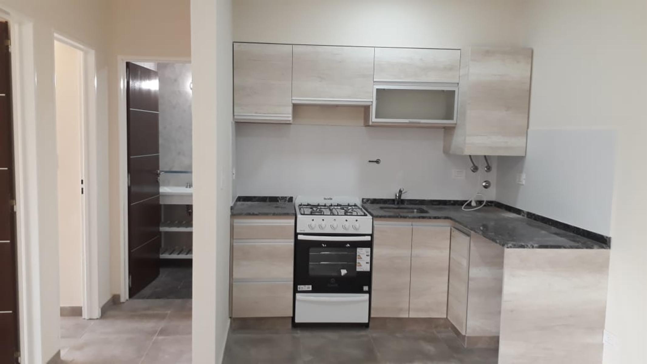 DEPARTAMENTO A ESTRENAR DE 3 AMBIENTES A DOS CUADRAS DE LA ESTACIÓN CON COCHERA — foto 9