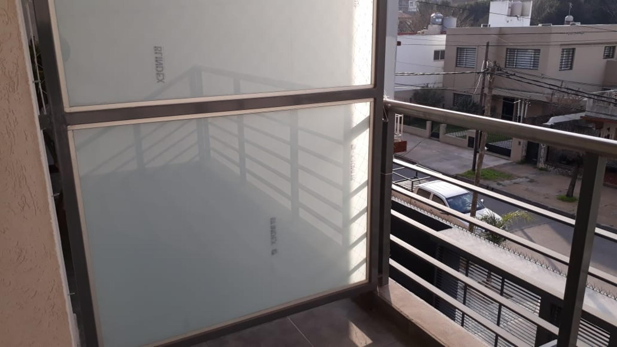 DEPARTAMENTO A ESTRENAR DE 3 AMBIENTES A DOS CUADRAS DE LA ESTACIÓN CON COCHERA — foto 10