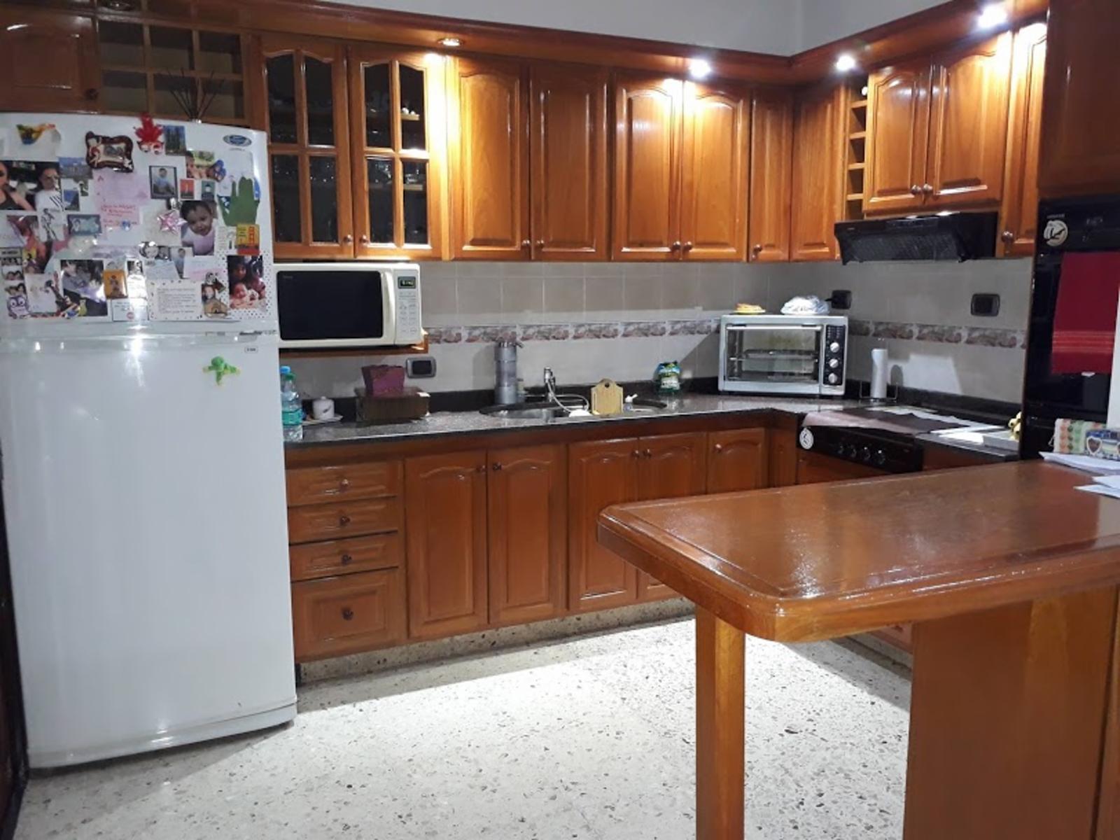 EXCELENTE CASA DE DE 5 AMBIENTES EN 2 PLANTAS CON PARQUE Y PILETA — foto 10