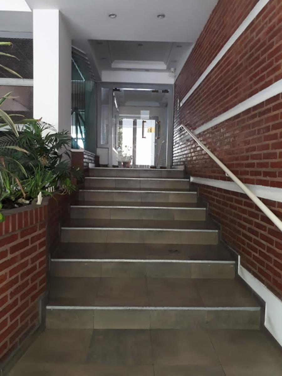 Ramos Mejía, EXCELENTE MONO AMBIENTE A MEDIA CUADRA DE ESTACIÓN RAMOS MEJÍA — foto 2