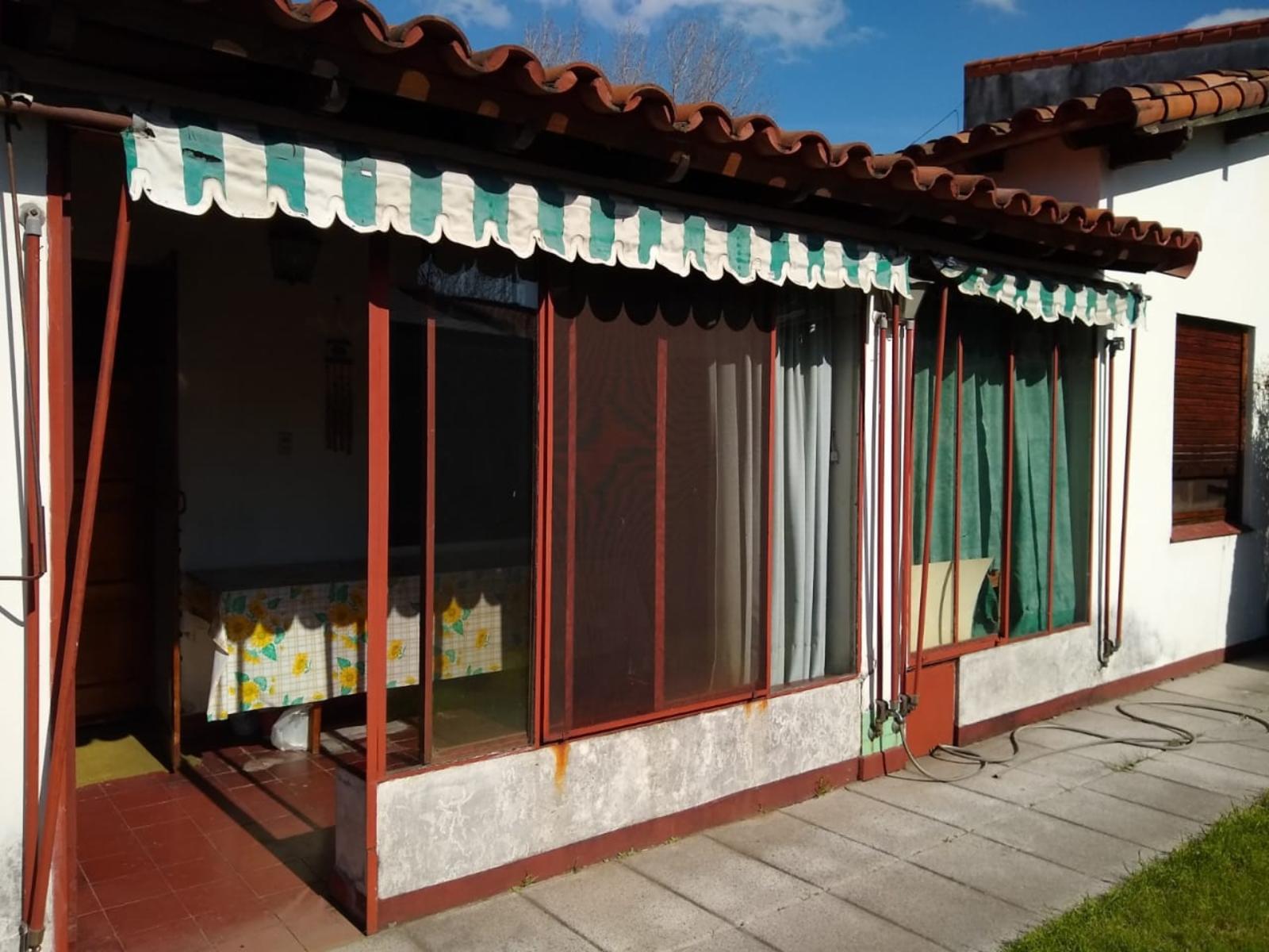 Casa de 3 Ambientes en Ciudad Jardín en excelente estado — foto 14
