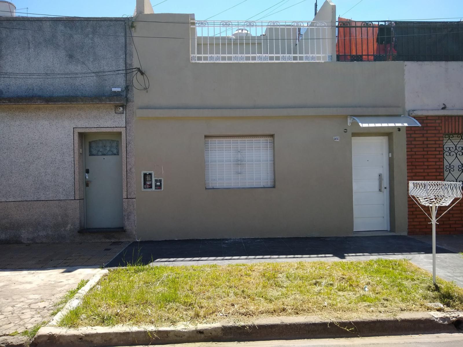 Casa de 3 ambientes con cochera y terraza en Caseros — foto 12