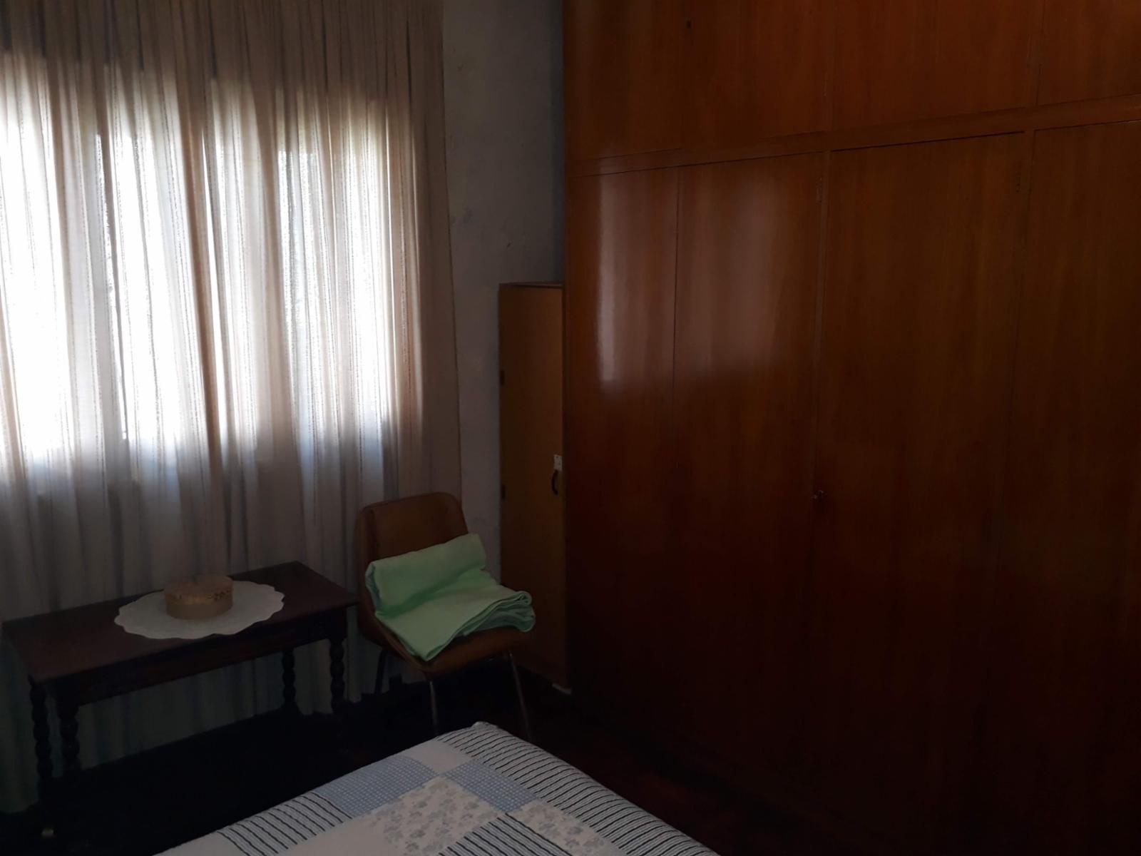 Excelente casa de 3 Ambientes en Loma Hermosa con fondo patio libre — foto 3
