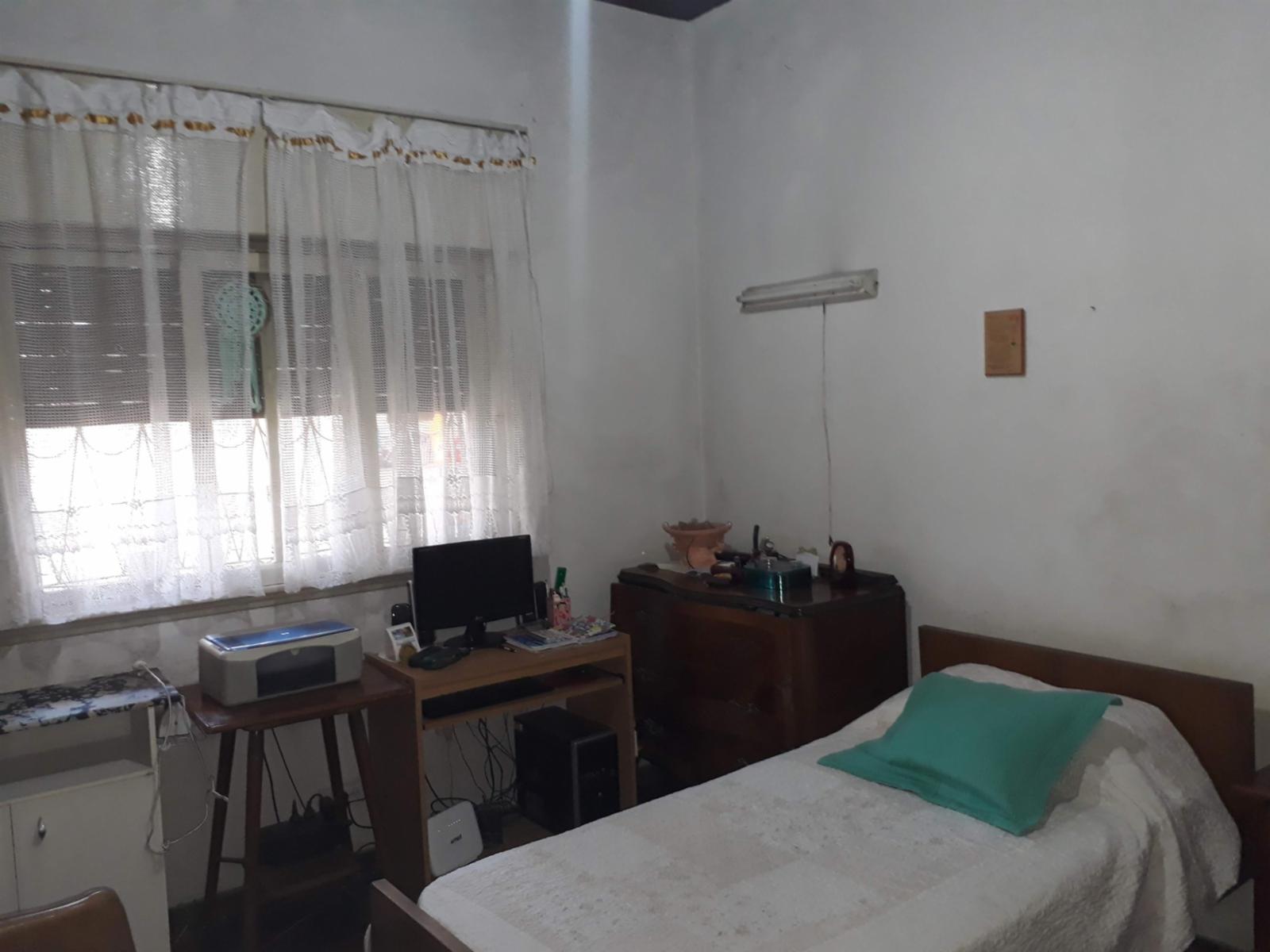 Excelente casa de 3 Ambientes en Loma Hermosa con fondo patio libre — foto 5