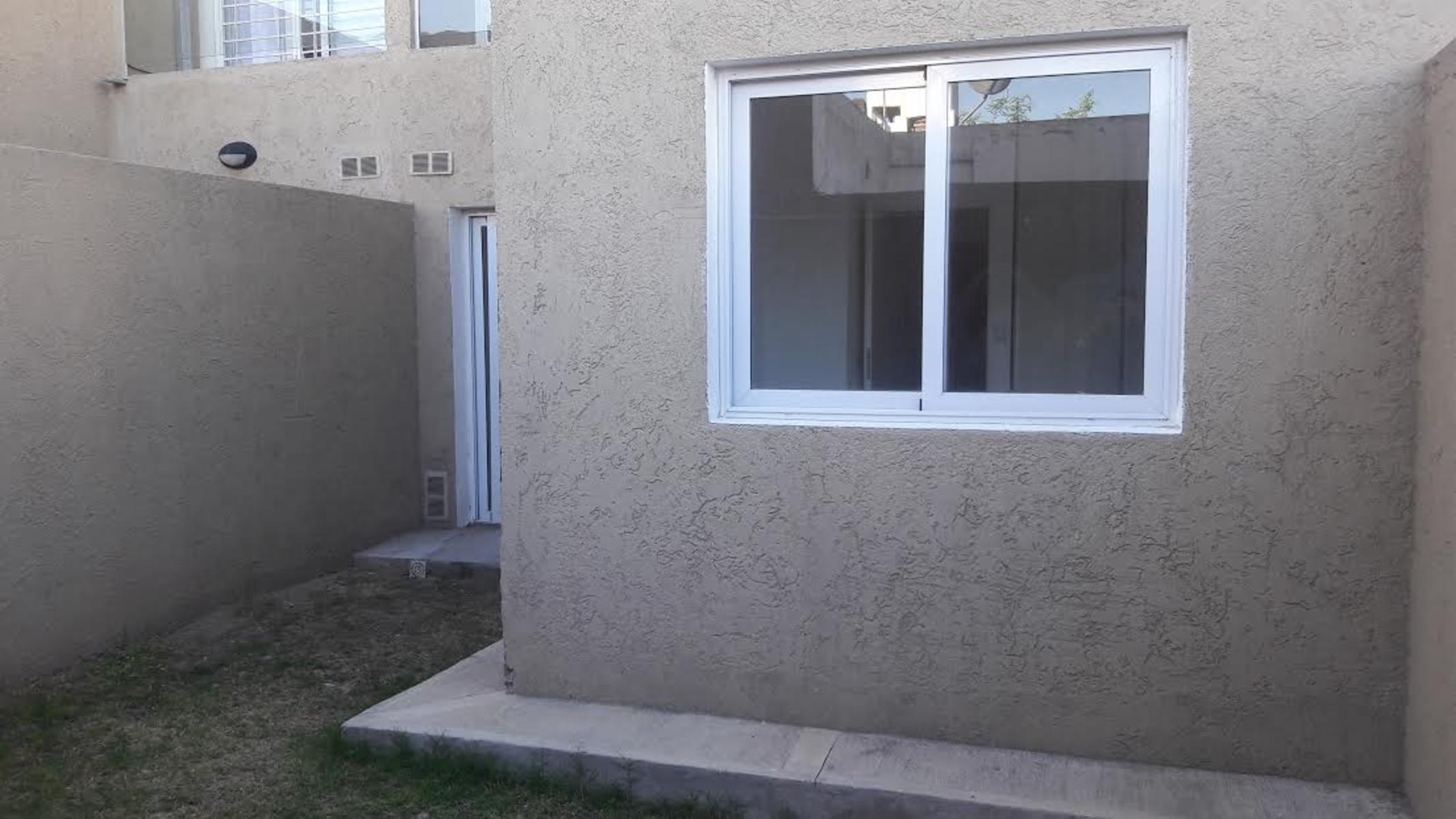 VENTA DEPARTAMENTO 2 DORMITORIOS CON PATIO — foto 6
