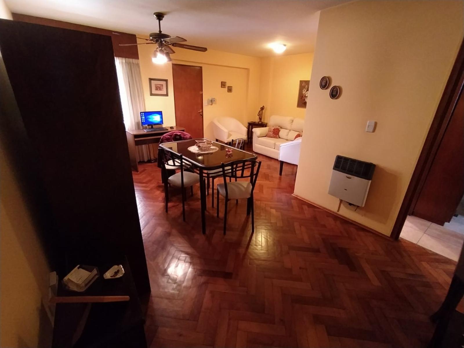 Centro, semipiso 3 dormitorios acepto dpto como parte de pago
