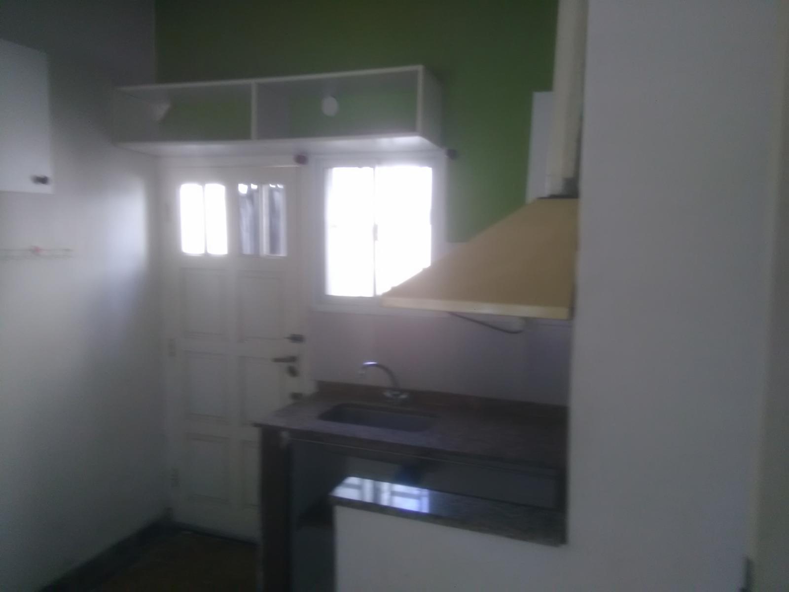 DOS CASAS , VENTA EN BLOQUE (DE UNA HABITACIÓN Y DOS HABITACIONES CON COCHERA RESPECTIVAMENTE) (RESTAURADAS EN 2017) — foto 4