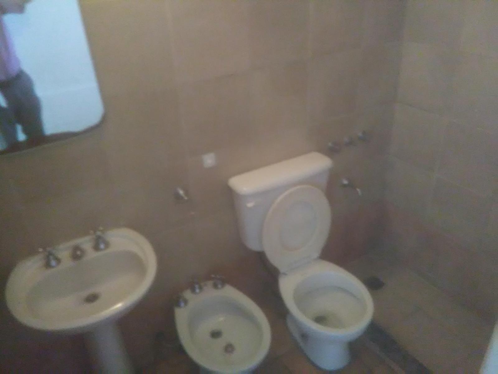 DOS CASAS , VENTA EN BLOQUE (DE UNA HABITACIÓN Y DOS HABITACIONES CON COCHERA RESPECTIVAMENTE) (RESTAURADAS EN 2017) — foto 8