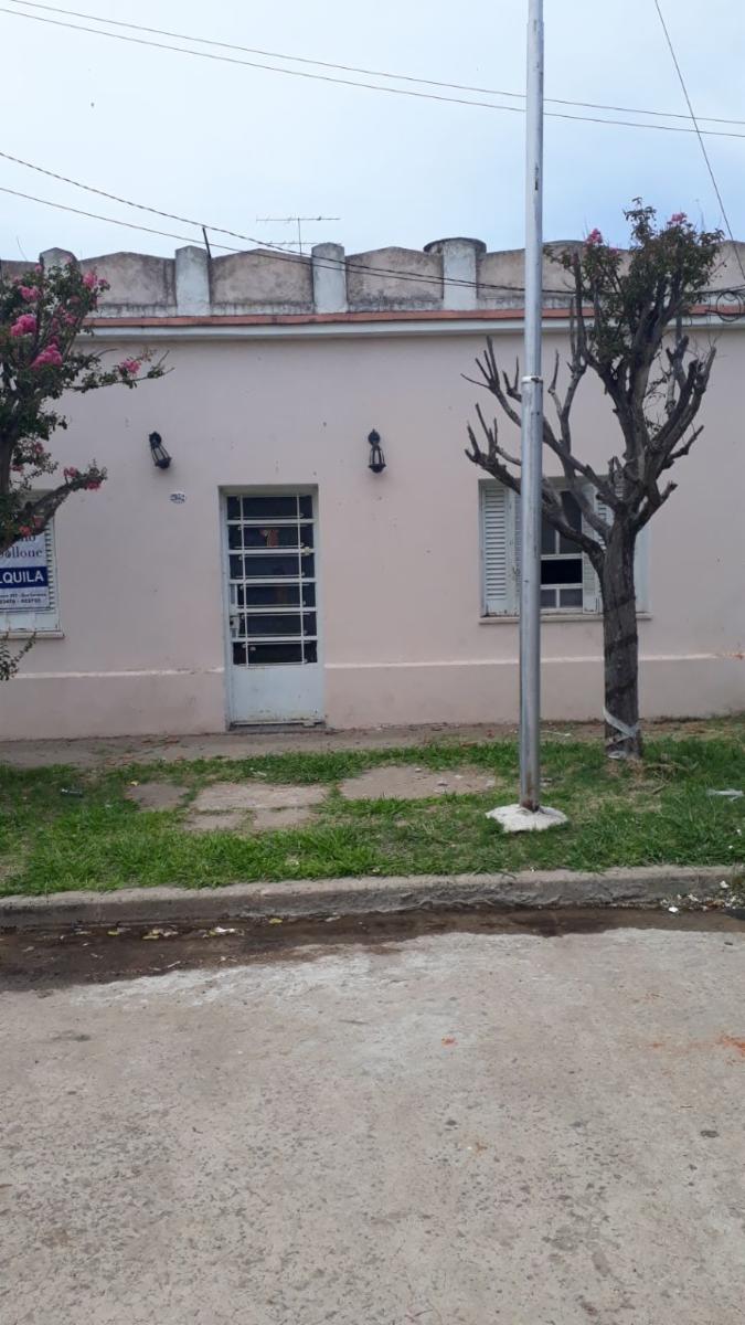 DOS CASAS , VENTA EN BLOQUE (DE UNA HABITACIÓN Y DOS HABITACIONES CON COCHERA RESPECTIVAMENTE) (RESTAURADAS EN 2017) — foto 12