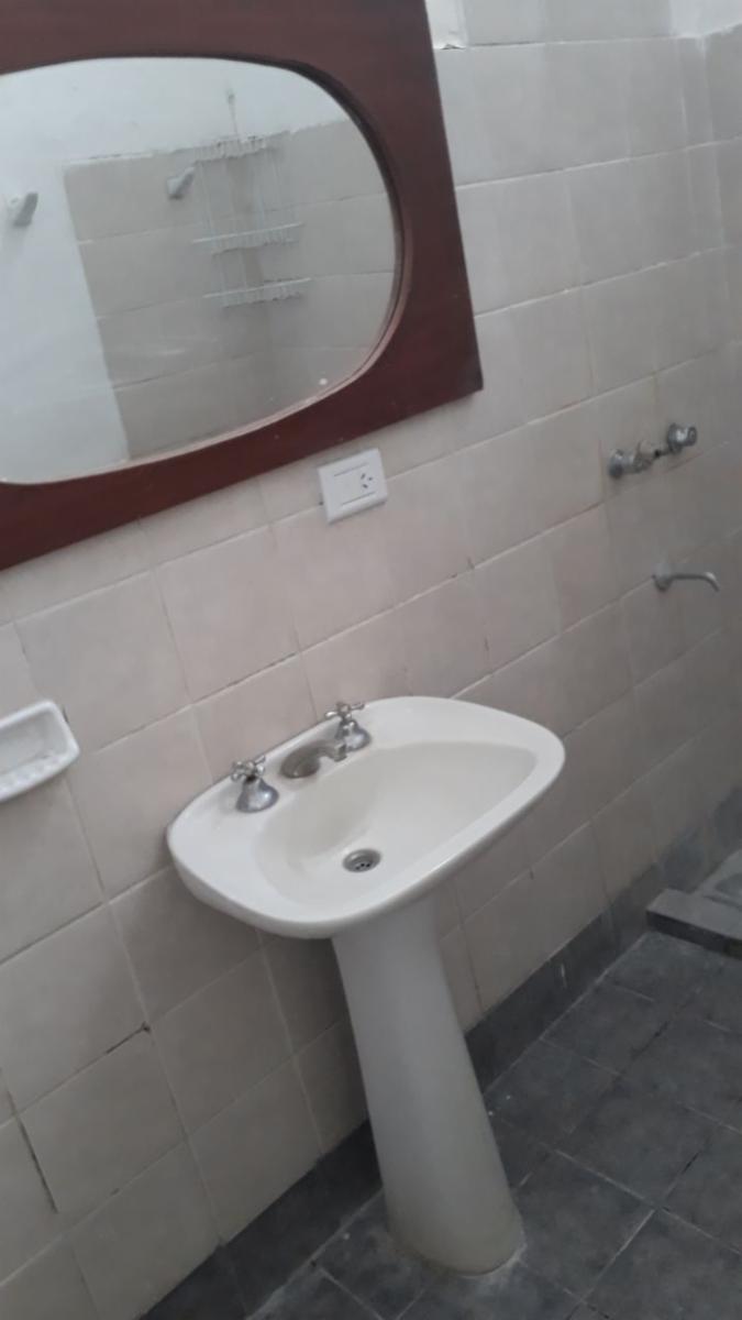 DOS CASAS , VENTA EN BLOQUE (DE UNA HABITACIÓN Y DOS HABITACIONES CON COCHERA RESPECTIVAMENTE) (RESTAURADAS EN 2017) — foto 15