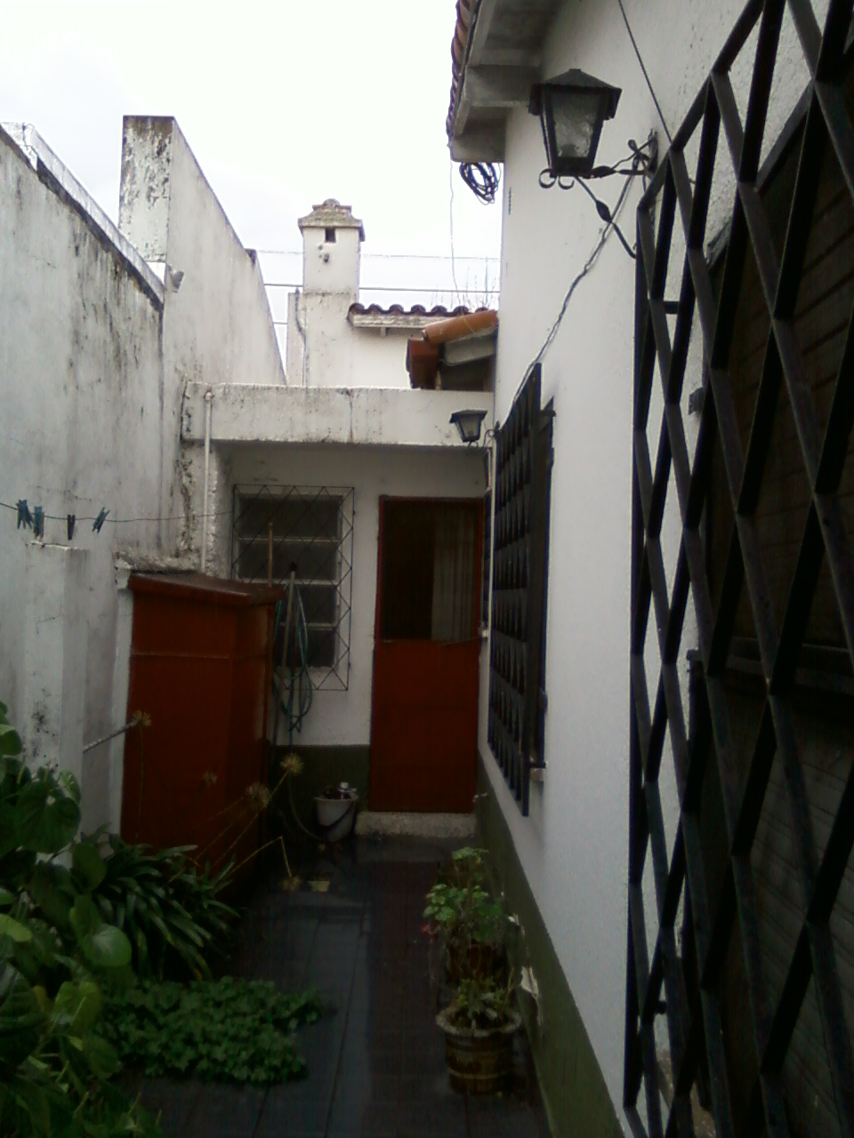 Hermoso Chalet a 4 cuadras de la estación de Castelar Norte — foto 10