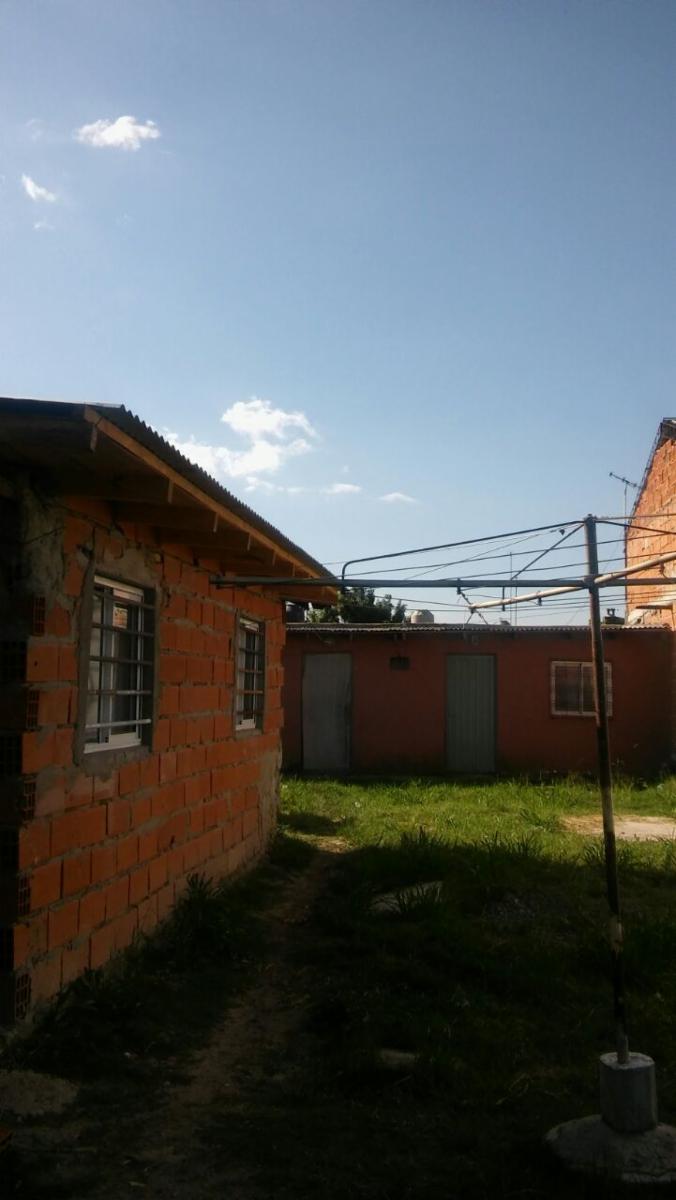Complejo de 5 Casas tipo P.H. en Venta en Block