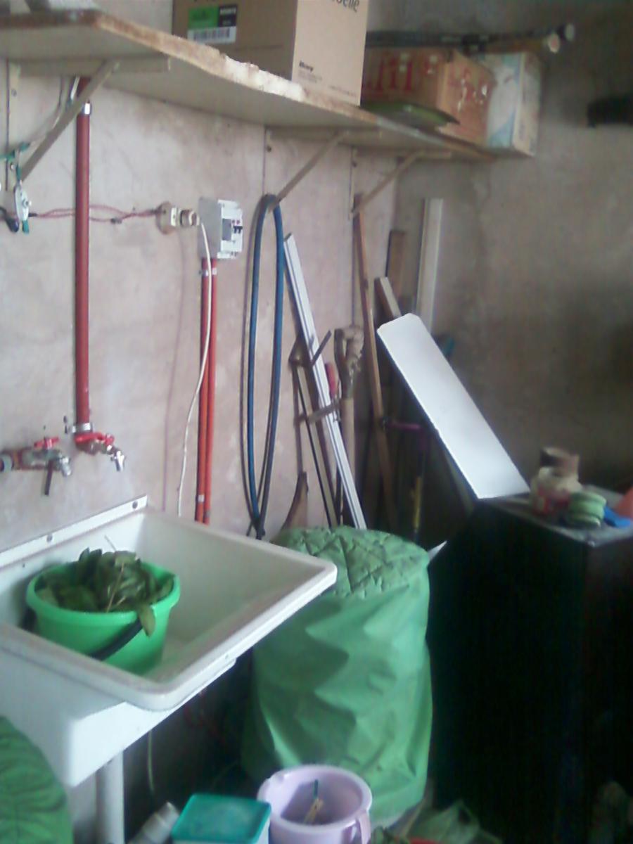 CASA CON LOCAL COMERCIAL IDEAL PARA 2 FAMILIAS en Glew Este — foto 3