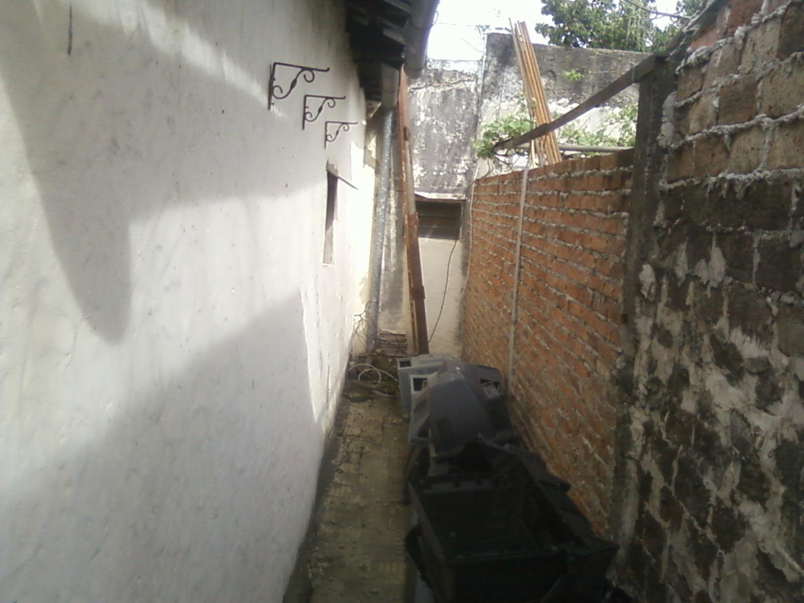 CASA CON LOCAL COMERCIAL IDEAL PARA 2 FAMILIAS en Glew Este — foto 12