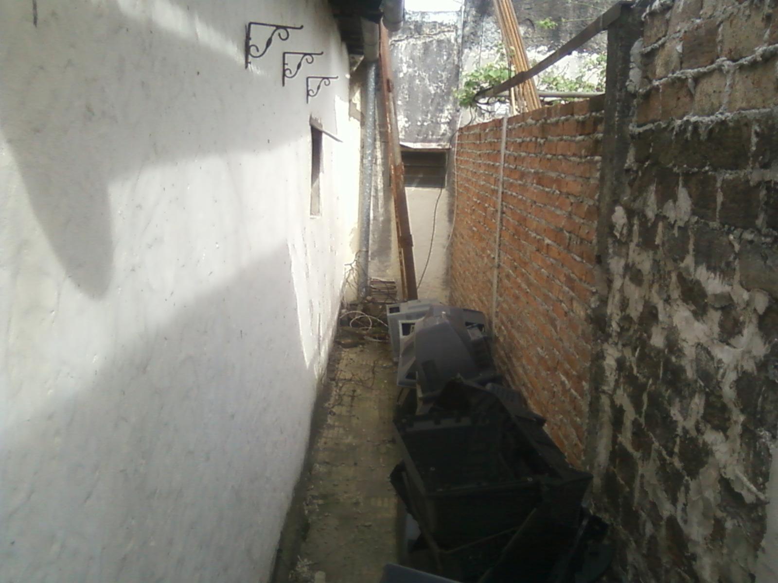 CASA CON LOCAL COMERCIAL IDEAL PARA 2 FAMILIAS en Glew Este — foto 13