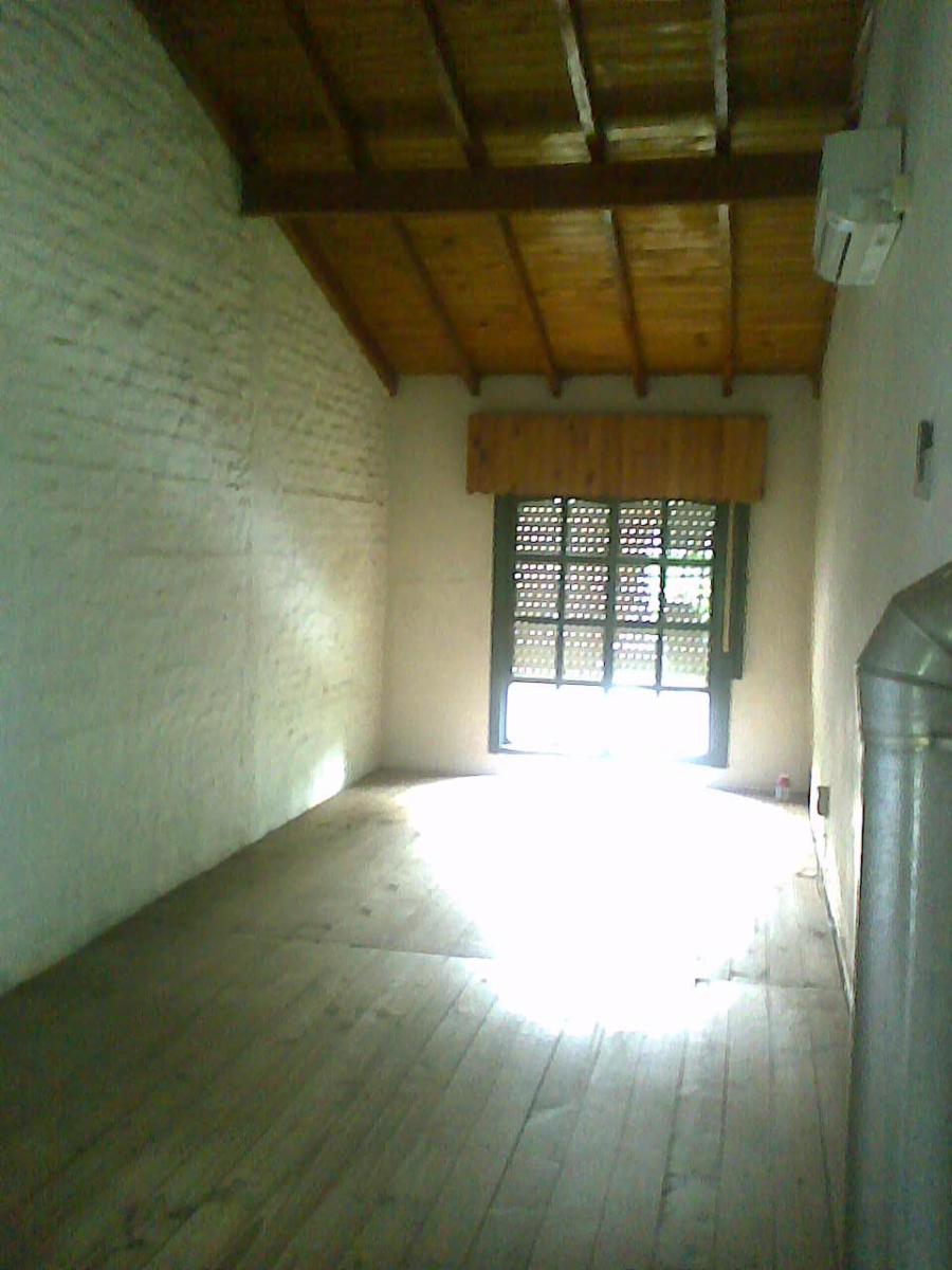 PRECIO REBAJADO, OFERTA MUY LINDA PROPIEDAD EN ITUZAINGÓ NORTE A 10 CUADRAS DE ESTACIÓN — foto 2