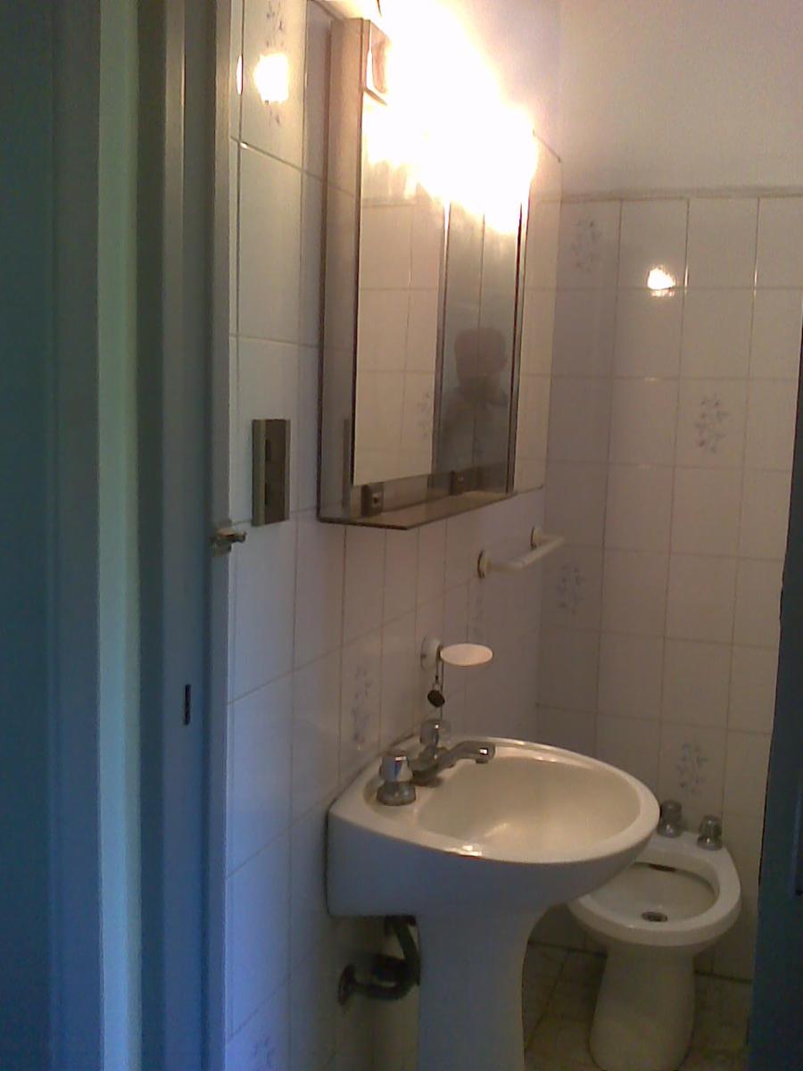 Departamento APTO PROFESIONAL o VIVIENDA bien ubicado en Adrogué — foto 5