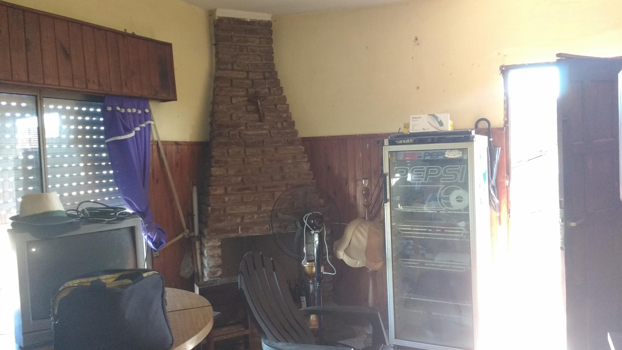 Dos Casas y Dos Locales Comerciales en buena zona comercial de Burzaco — foto 7