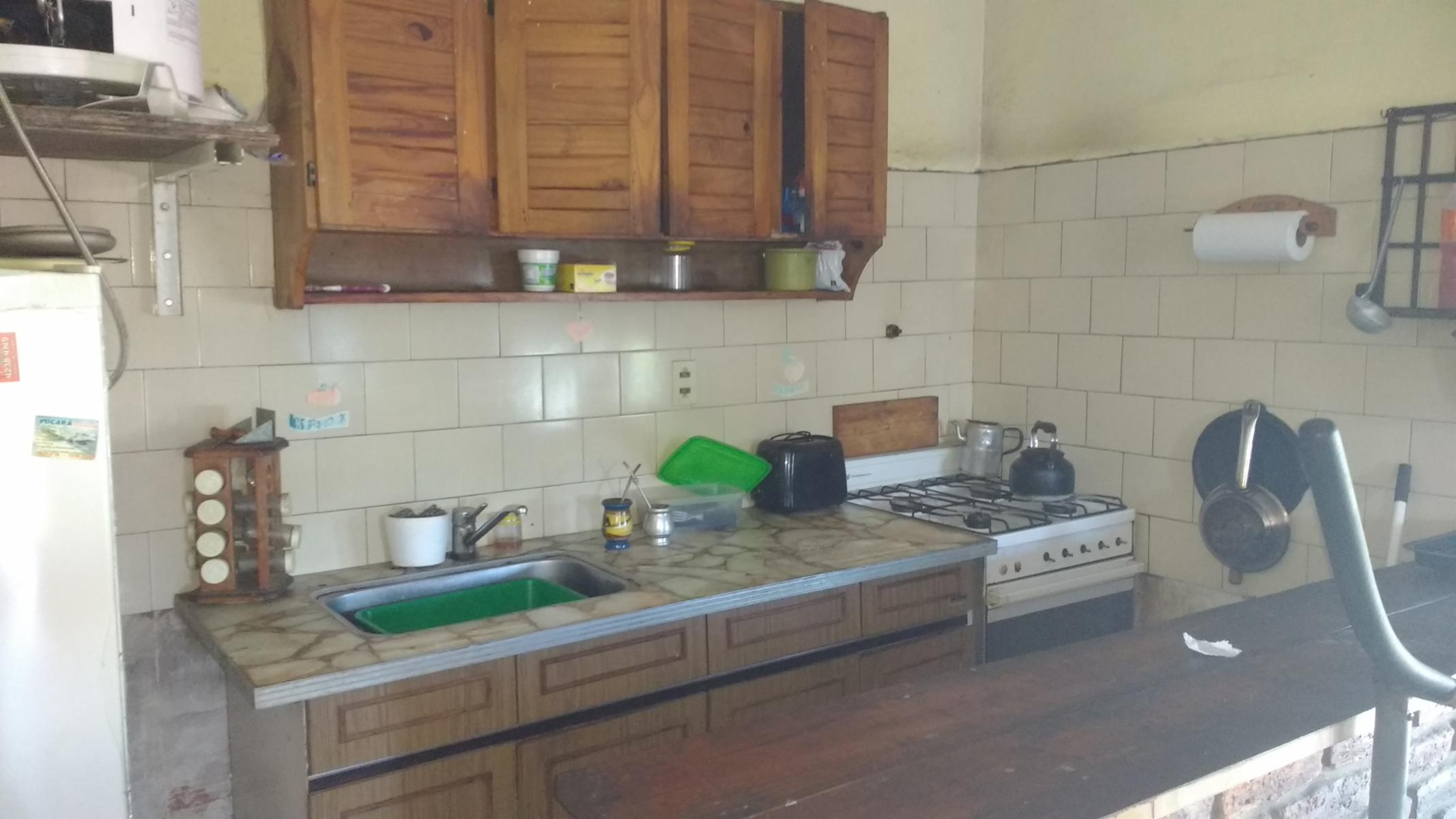 Dos Casas y Dos Locales Comerciales en buena zona comercial de Burzaco — foto 8