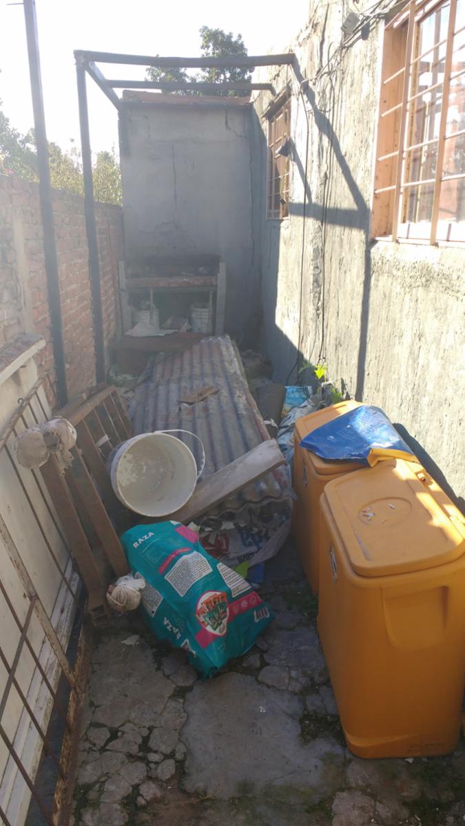 Dos Casas y Dos Locales Comerciales en buena zona comercial de Burzaco — foto 10