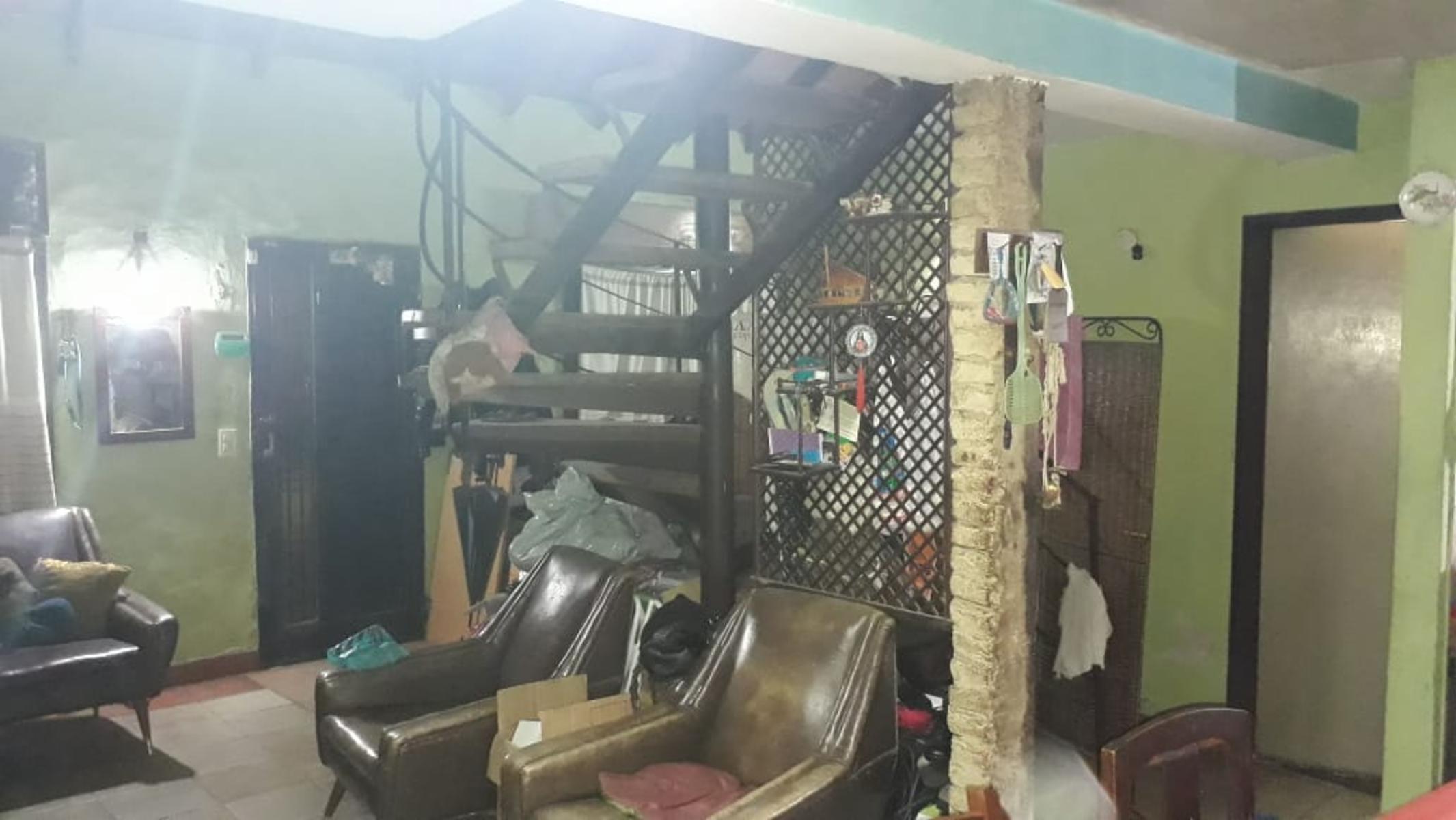 Chalet en Venta en Barrio Almafuerte de Glew con 3 dormitorios — foto 4