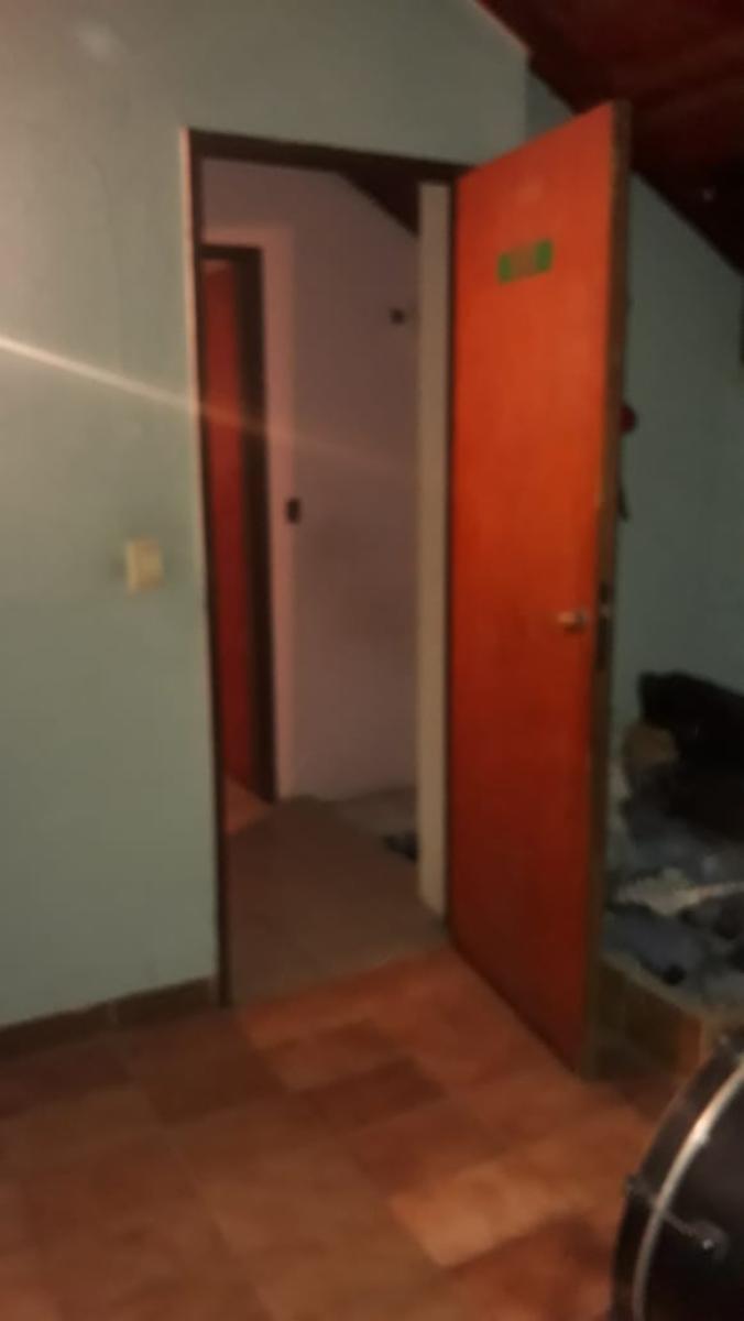 Chalet en Venta en Barrio Almafuerte de Glew con 3 dormitorios — foto 8