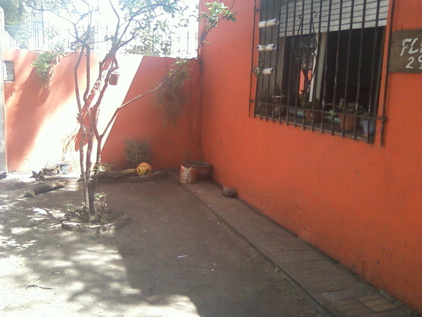 Casa Americana a refaccionar en Glew con buena ubicación y escritura. — foto 4