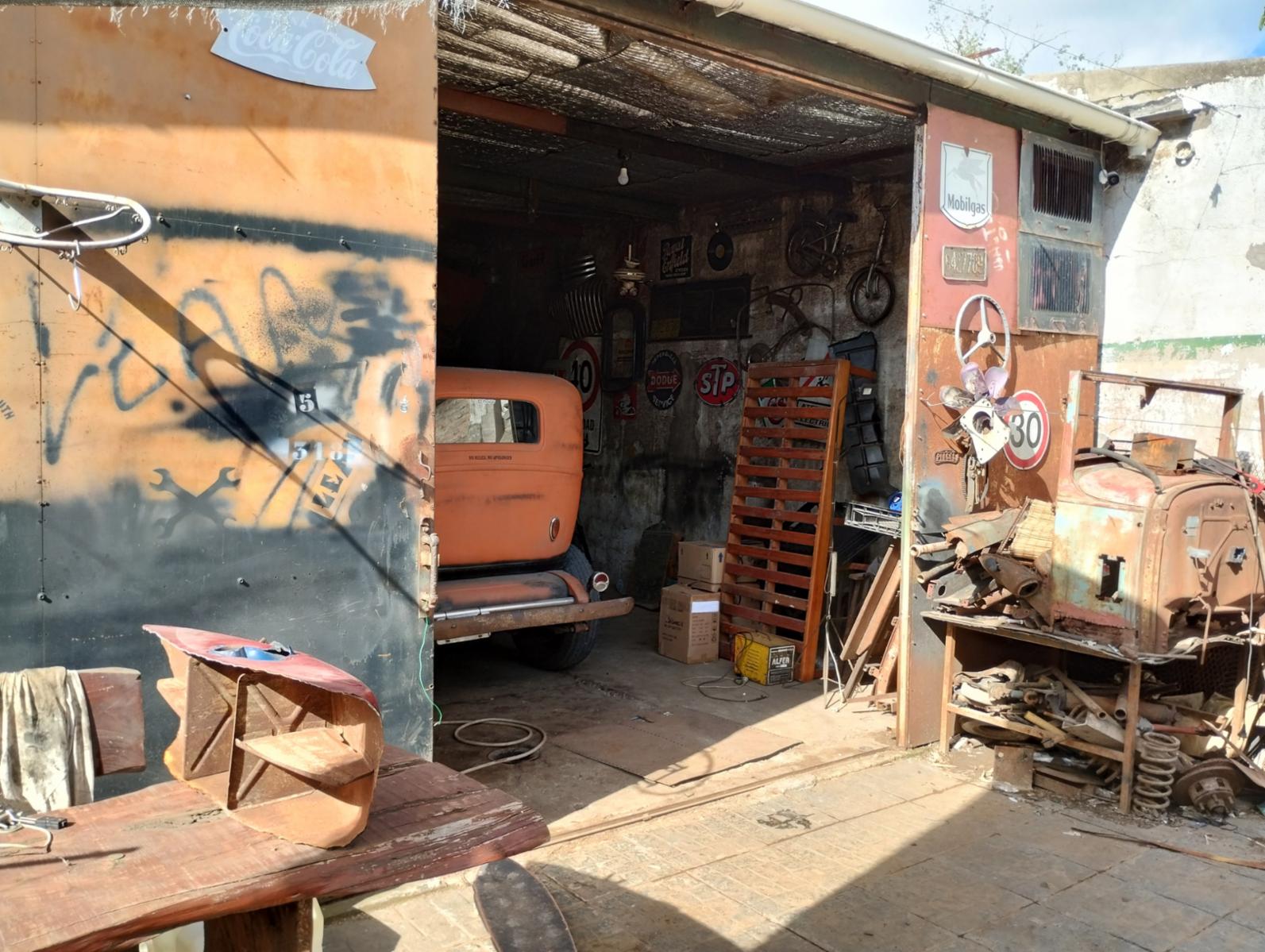 Casa Americana en VENTA con Galpón, Depósito o Taller en su fondo en Barrio Almafuerte de Glew. — foto 3