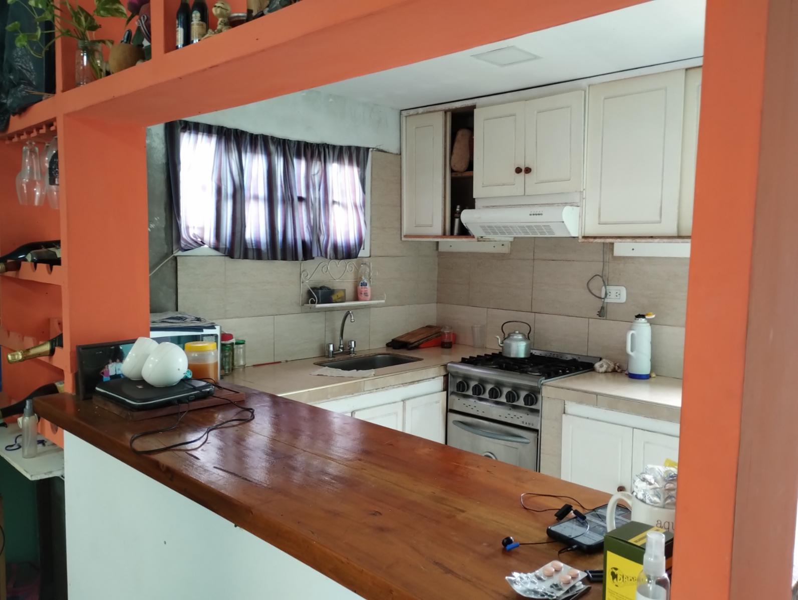 Casa en VENTA o PERMUTA en Barrio Santa Ana de Glew. — foto 3