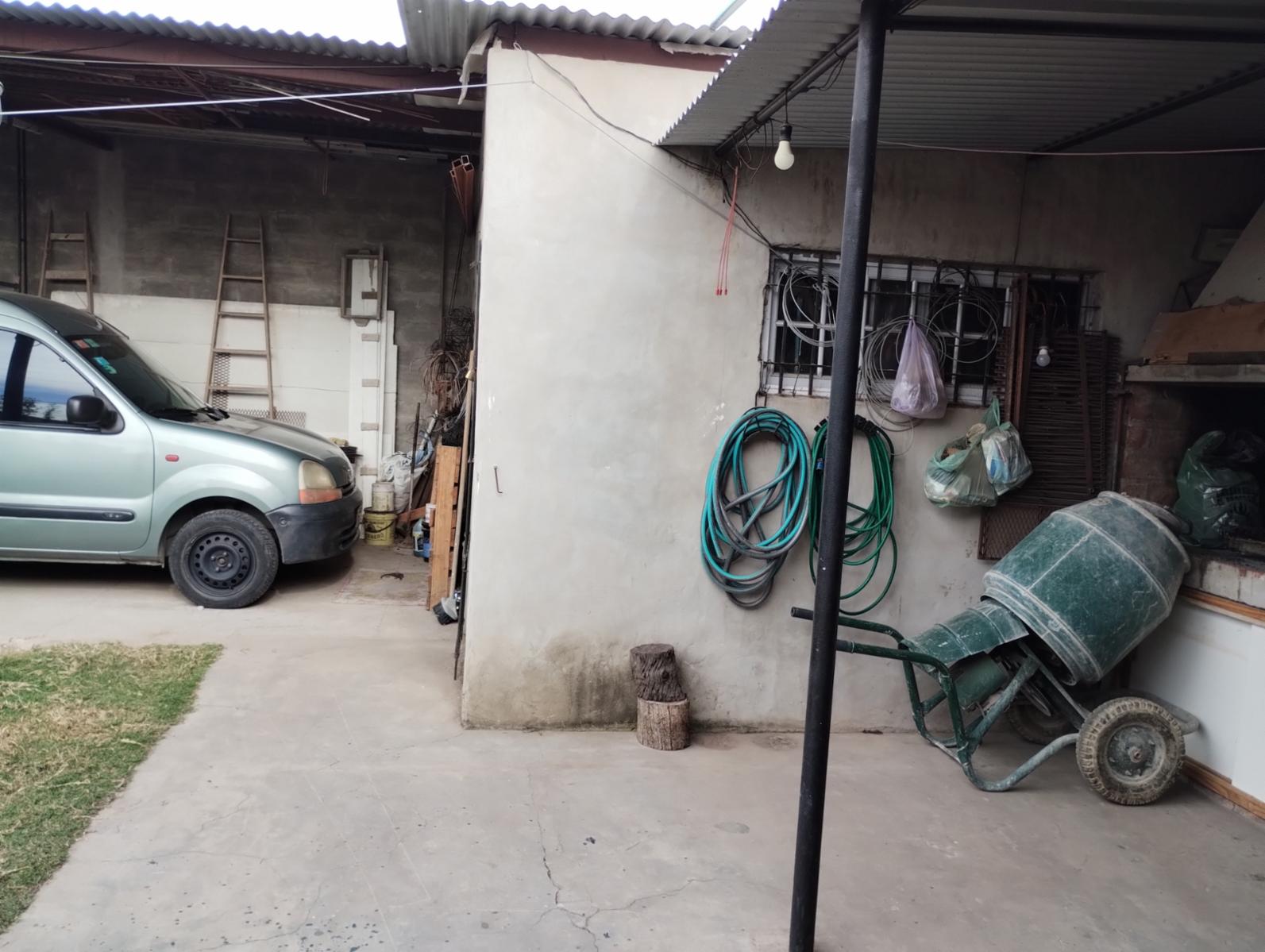 Casa en VENTA o PERMUTA en Barrio Santa Ana de Glew. — foto 9