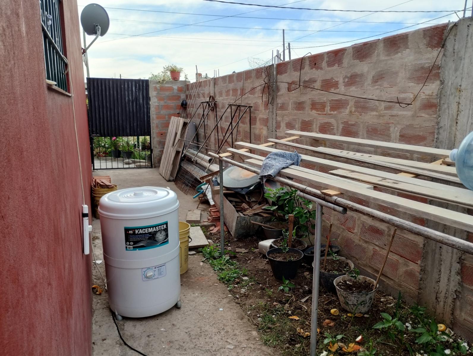 Casa en VENTA o PERMUTA en Barrio Santa Ana de Glew. — foto 13