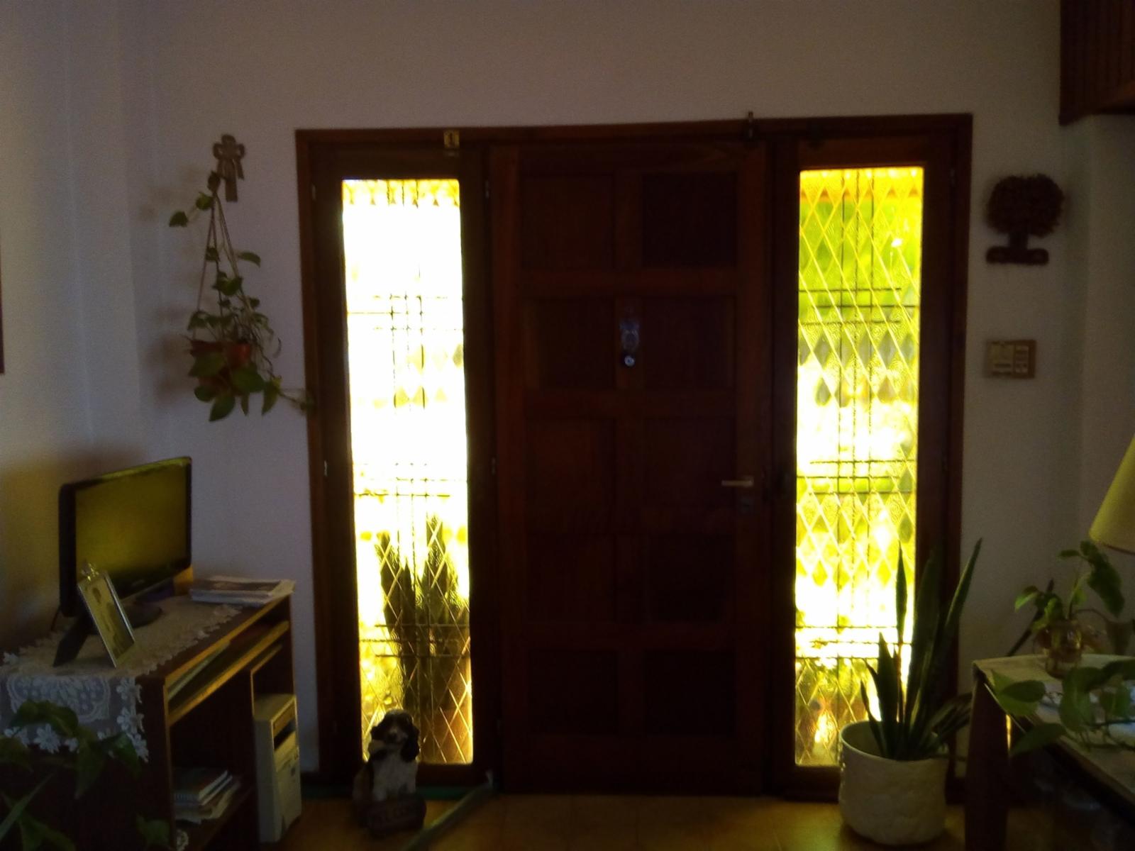 Casa en VENTA sobre calle asfaltada a pocas cuadras de la estación de Glew. — foto 4