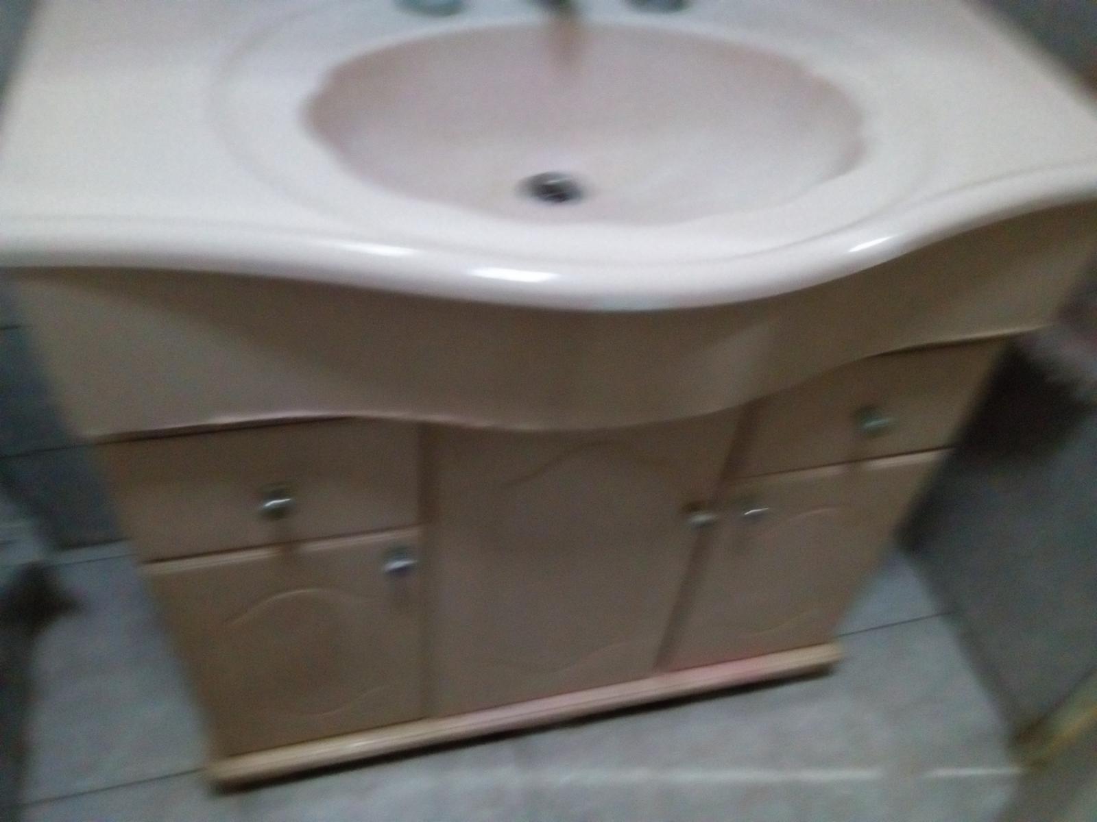 Casa en VENTA sobre calle asfaltada a pocas cuadras de la estación de Glew. — foto 10