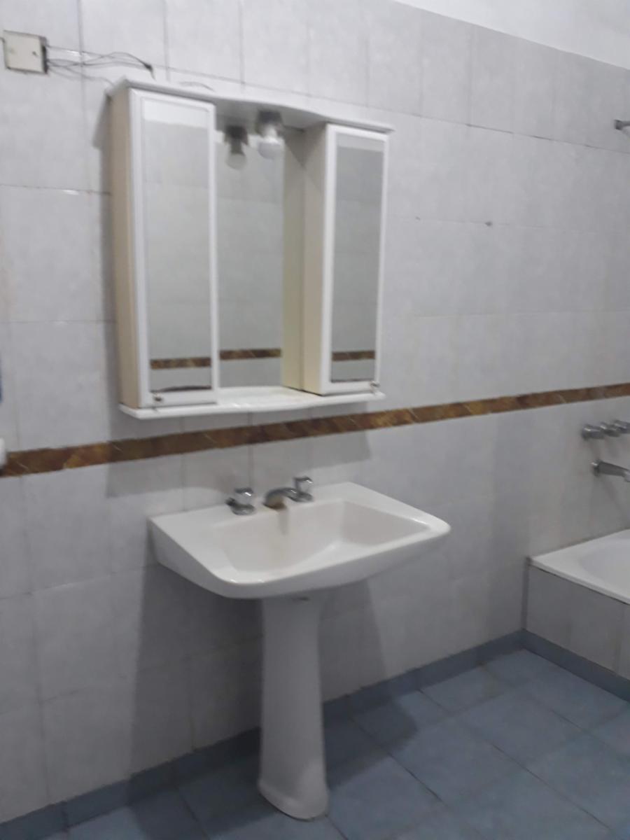 Casa Americana en VENTA con 3 dormitorios en Barrio Gendarmería de Glew. — foto 3