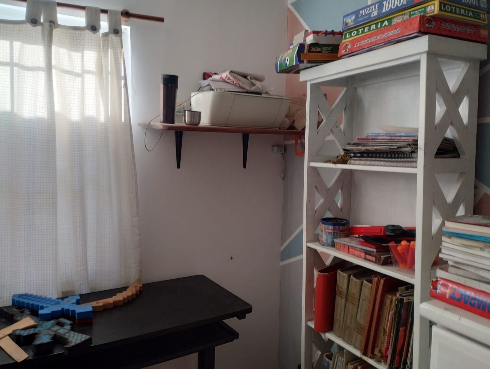 Casa en VENTA de 3 dormitorios, quincho, parque y garaje en Guernica este. — foto 12