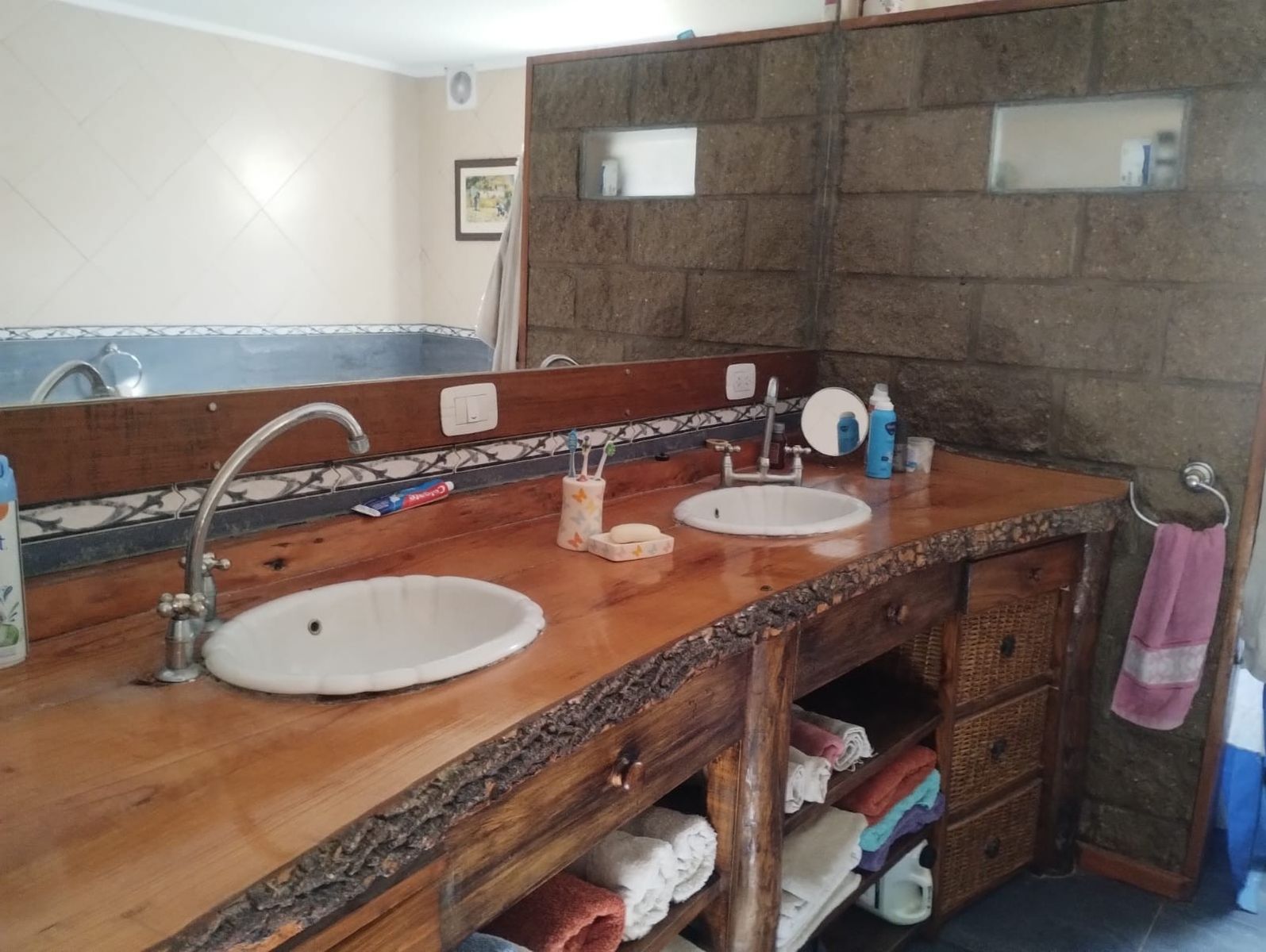 Casa en VENTA de 3 dormitorios, quincho, parque y garaje en Guernica este. — foto 13