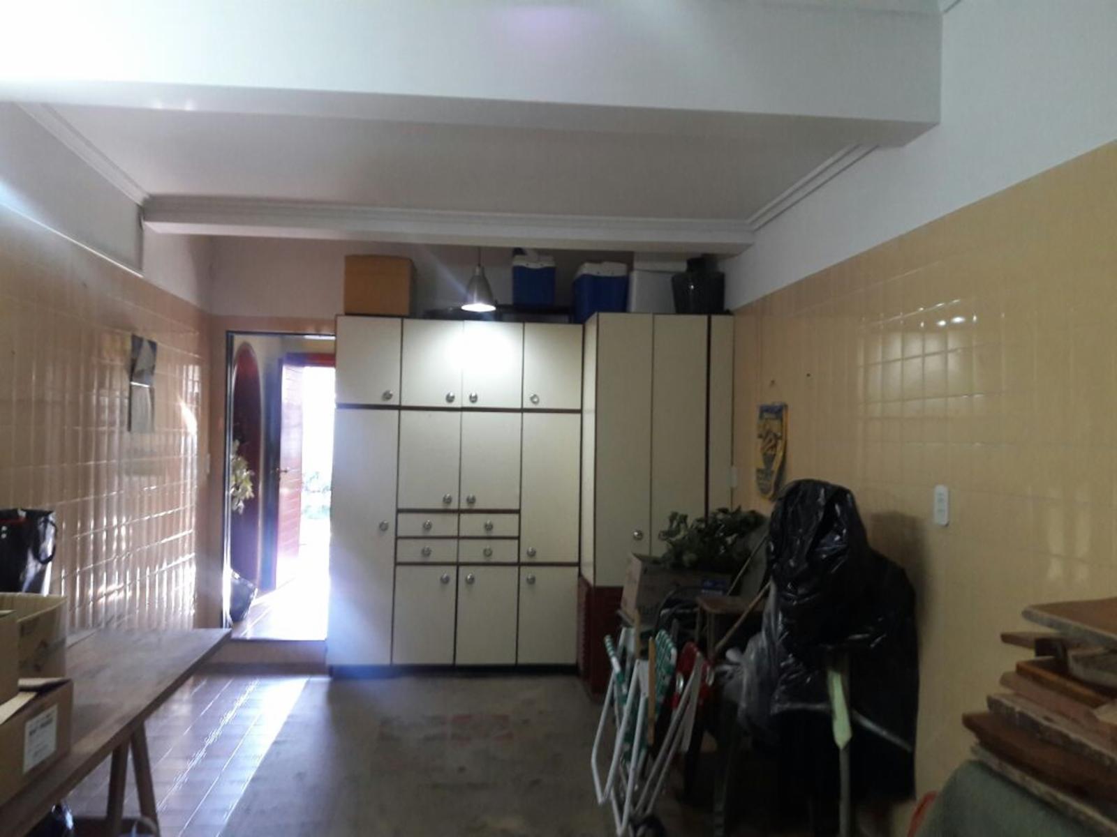Casa sobre lote de 8.66x26 en 3 plantas con PARQUE Y PISCINA. Excelente construccion. MENDOZA 2500 — foto 5