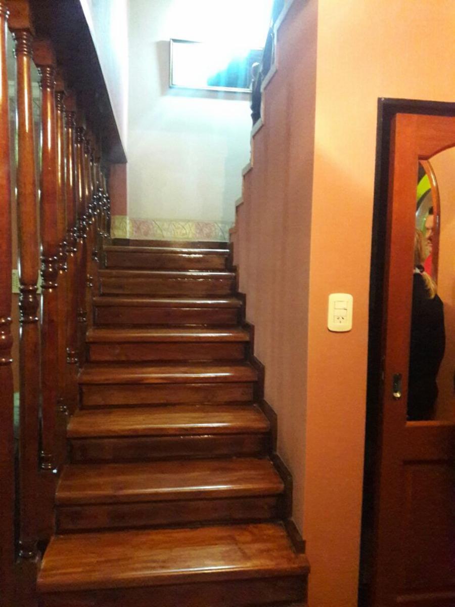 Casa sobre lote de 8.66x26 en 3 plantas con PARQUE Y PISCINA. Excelente construccion. MENDOZA 2500 — foto 11