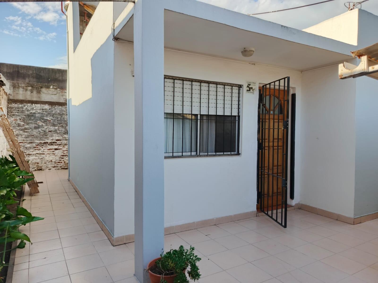 DOS CASAS SOBRE MISMO LOTE APTA CREDITO — foto 10
