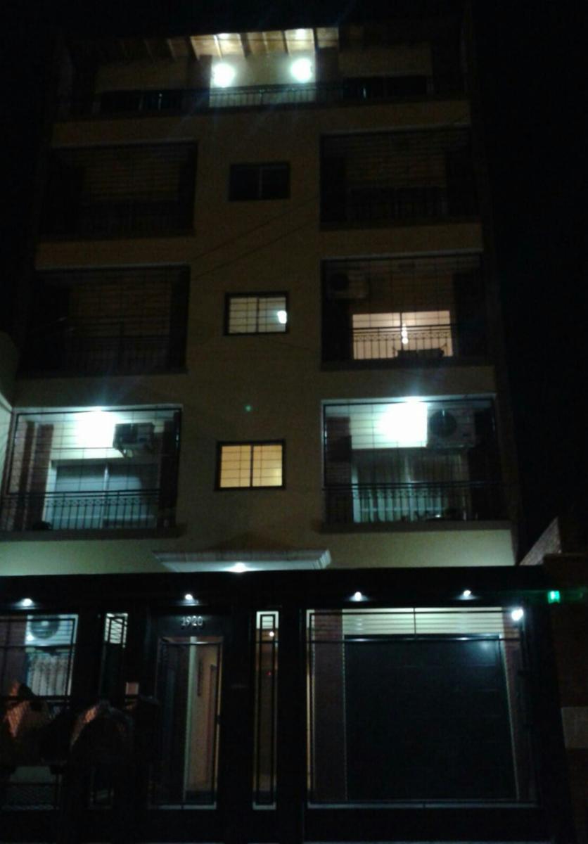 NUEVO PRECIO IDEAL INVERSOR DEPARTAMENTO 2 AMBIENTES CON COCHERA CUBIERTA. OPORTUNIDAD VENTA DIRECTA — foto 2